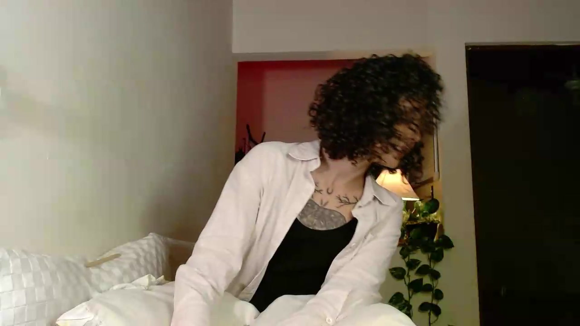 Gallery image thumbnail from Lady_M's myfreecams stream on, 09/16/2026, 23:57 image 15 of 20