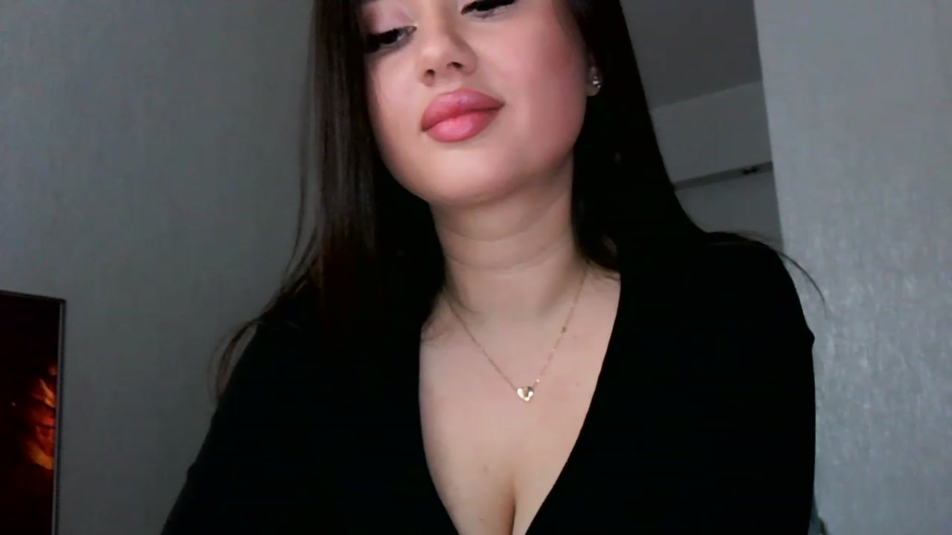 Gallery image thumbnail from Lady_Maddy's myfreecams stream on, 11/22/2022, 13:59 image 15 of 20