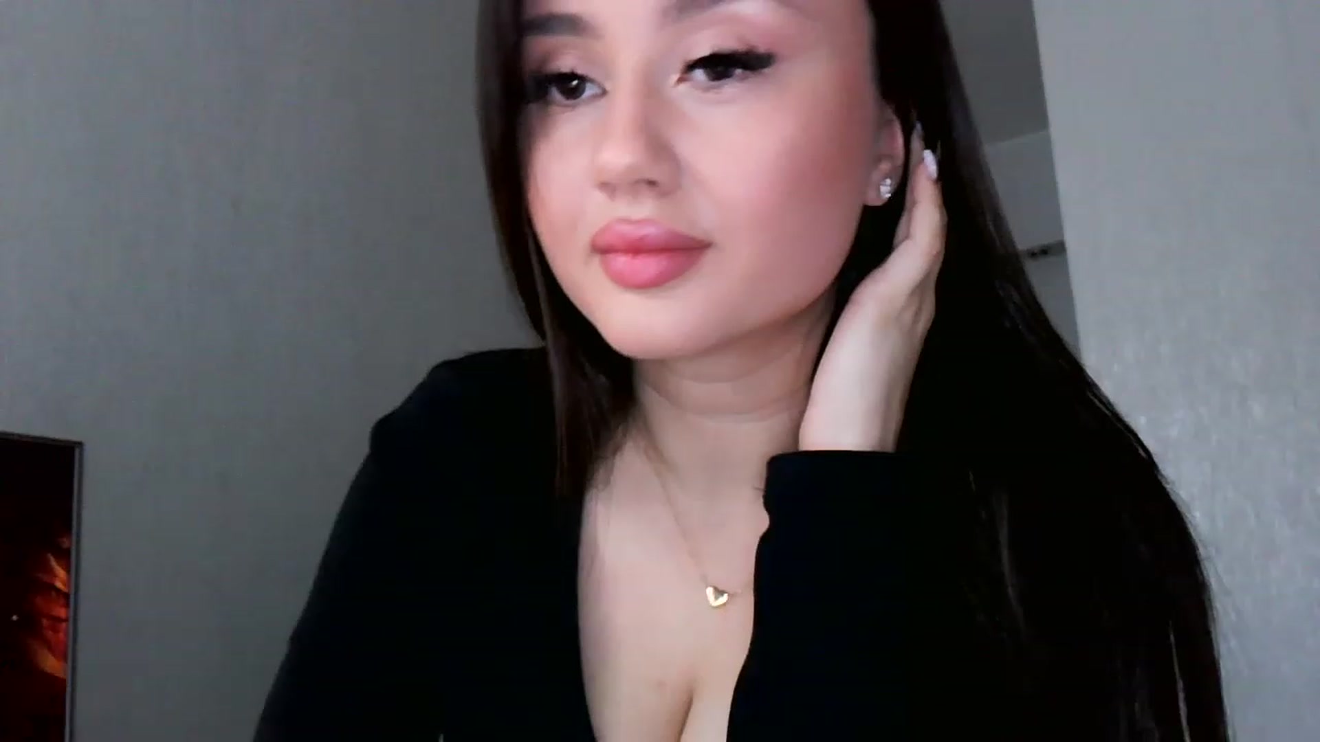 Gallery image thumbnail from Lady_Maddy's myfreecams stream on, 11/22/2022, 13:59 image 6 of 20