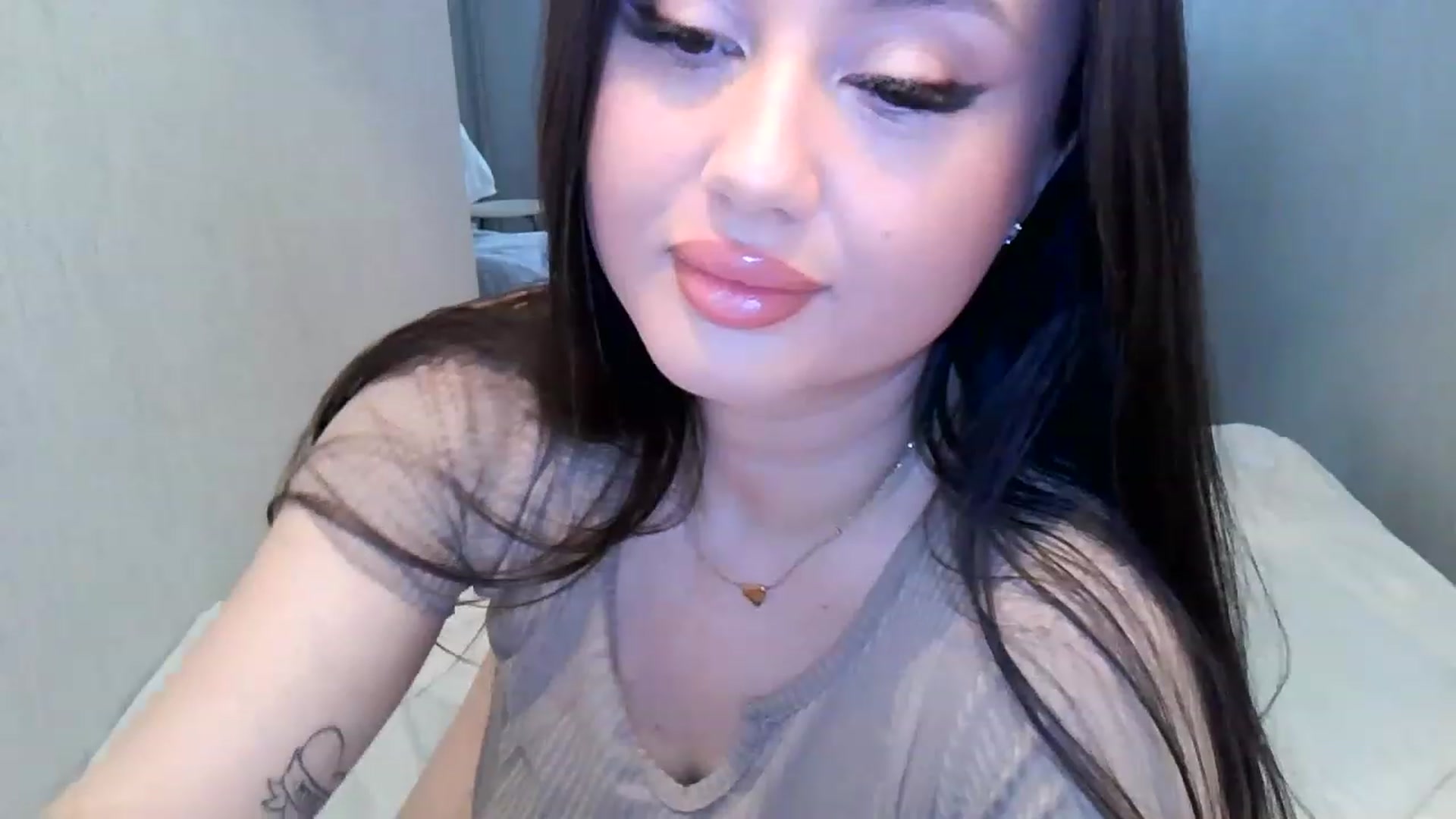 Gallery image thumbnail from Lady_Maddy's myfreecams stream on, 11/23/2022, 14:19 image 10 of 20