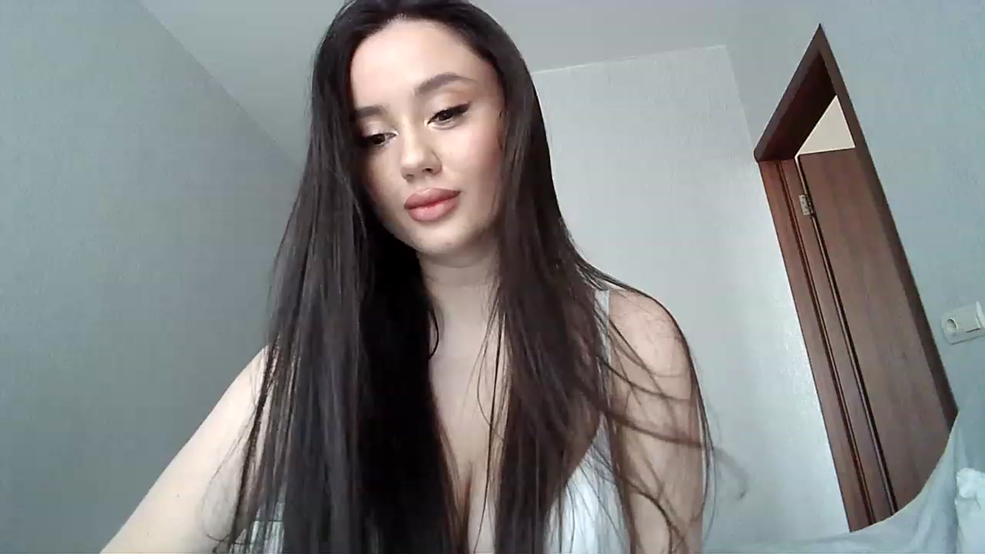 Gallery image thumbnail from Lady_Maddy's myfreecams stream on, 02/07/2023, 12:42 image 2 of 20