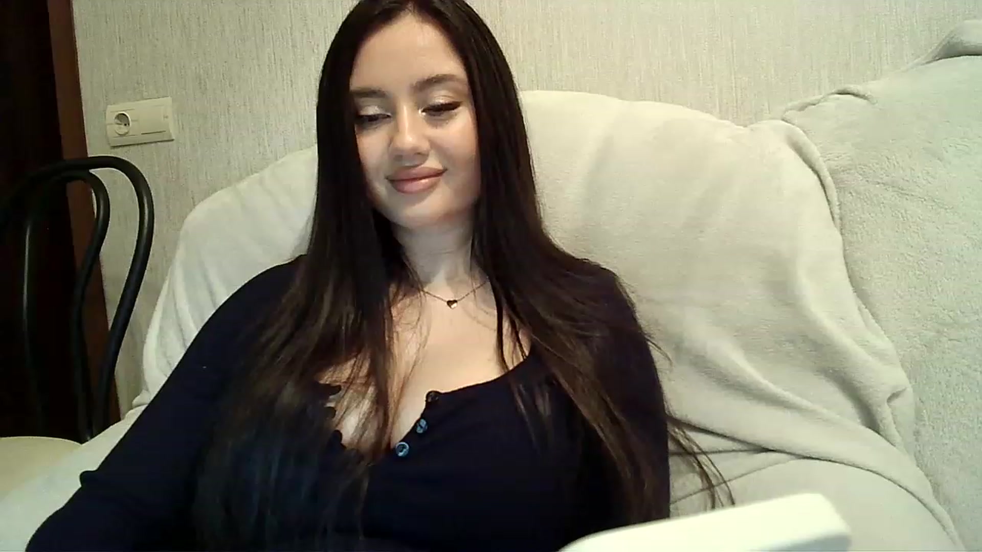 Gallery image thumbnail from Lady_Maddy's myfreecams stream on, 03/21/2023, 16:54 image 14 of 20