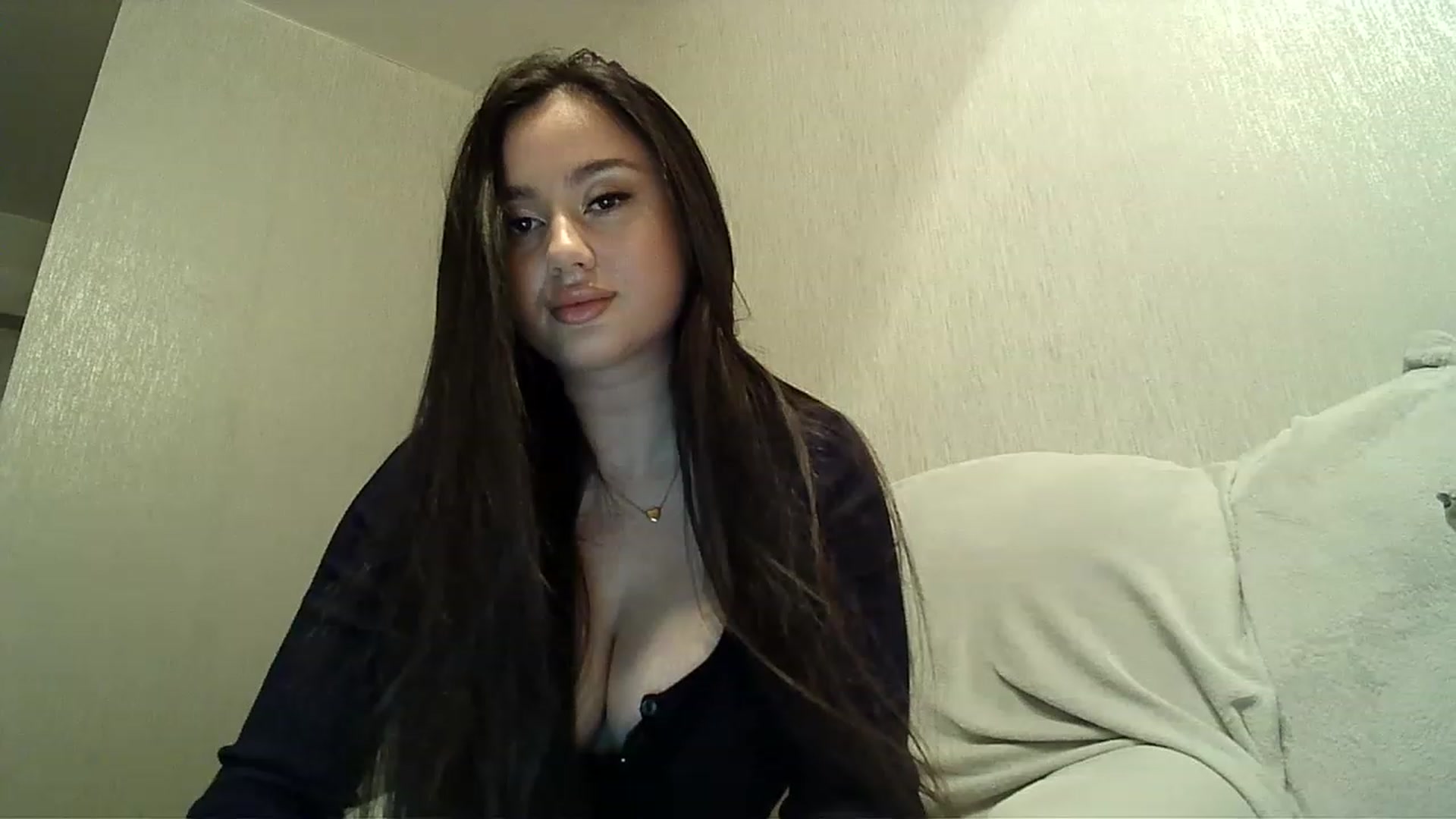 Gallery image thumbnail from Lady_Maddy's myfreecams stream on, 03/21/2023, 16:54 image 5 of 20