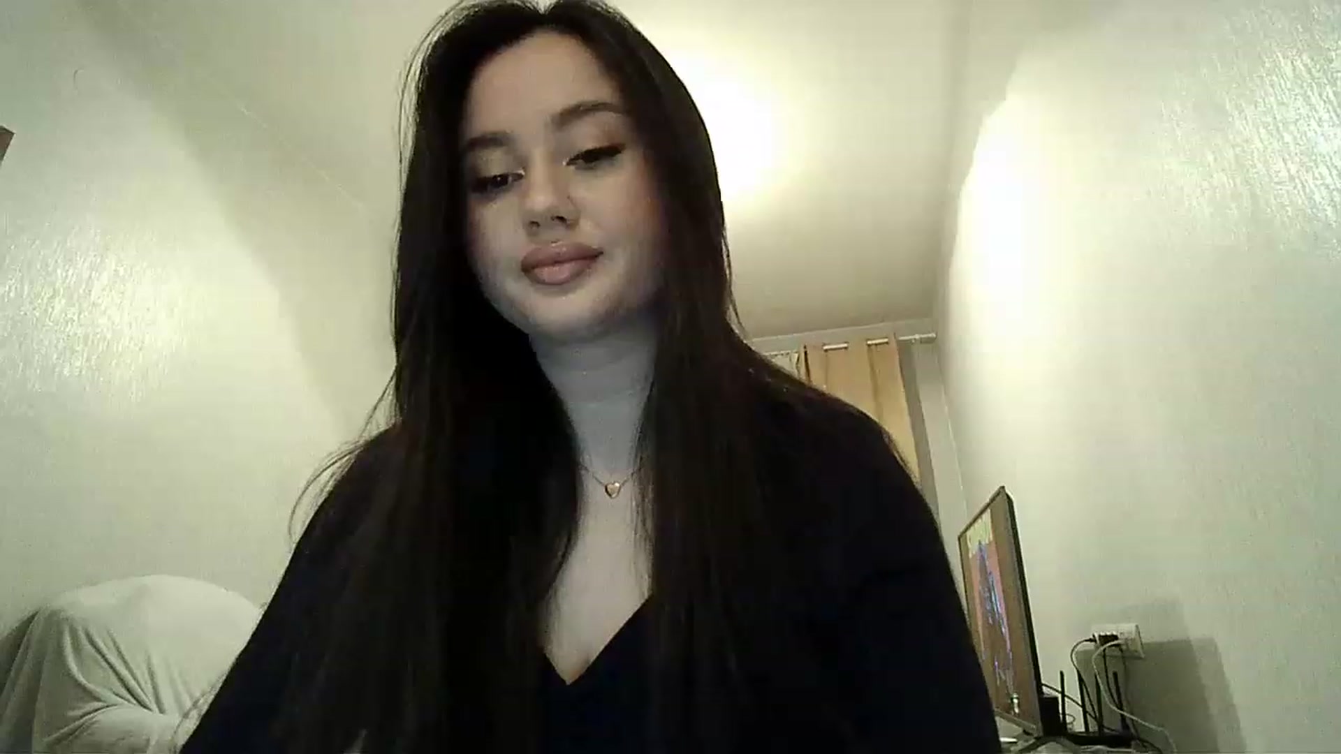 Gallery image thumbnail from Lady_Maddy's myfreecams stream on, 03/25/2023, 18:36 image 18 of 20