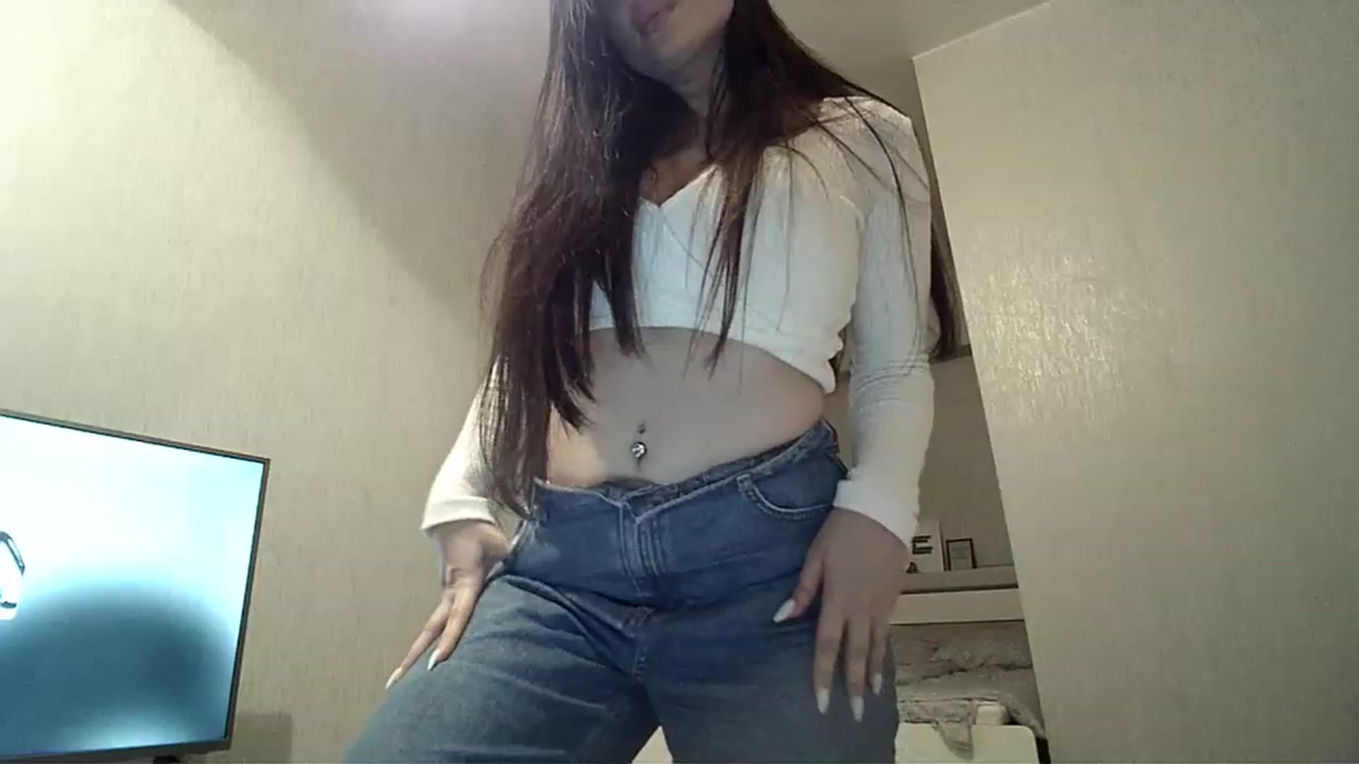 Gallery image thumbnail from Lady_Maddy's myfreecams stream on, 05/17/2023, 18:33 image 9 of 20