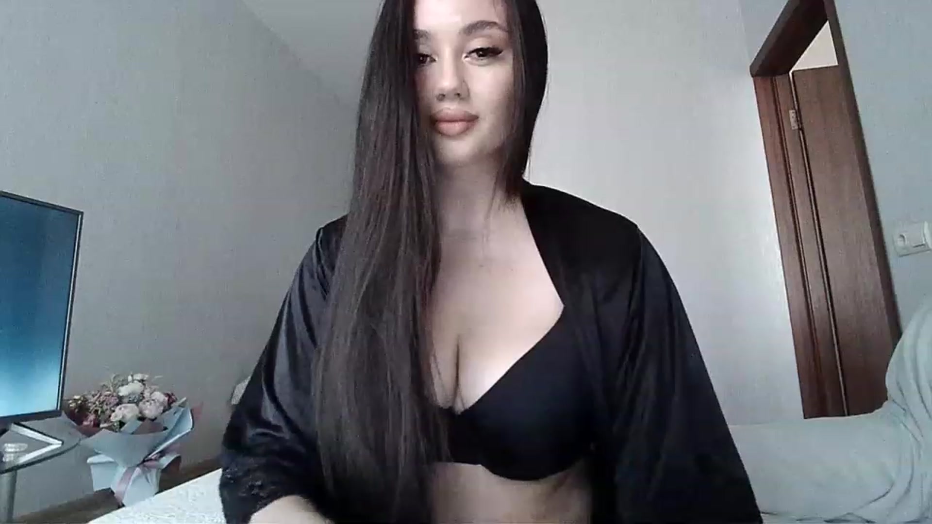 Gallery image thumbnail from Lady_Maddy's myfreecams stream on, 06/06/2023, 16:35 image 12 of 20