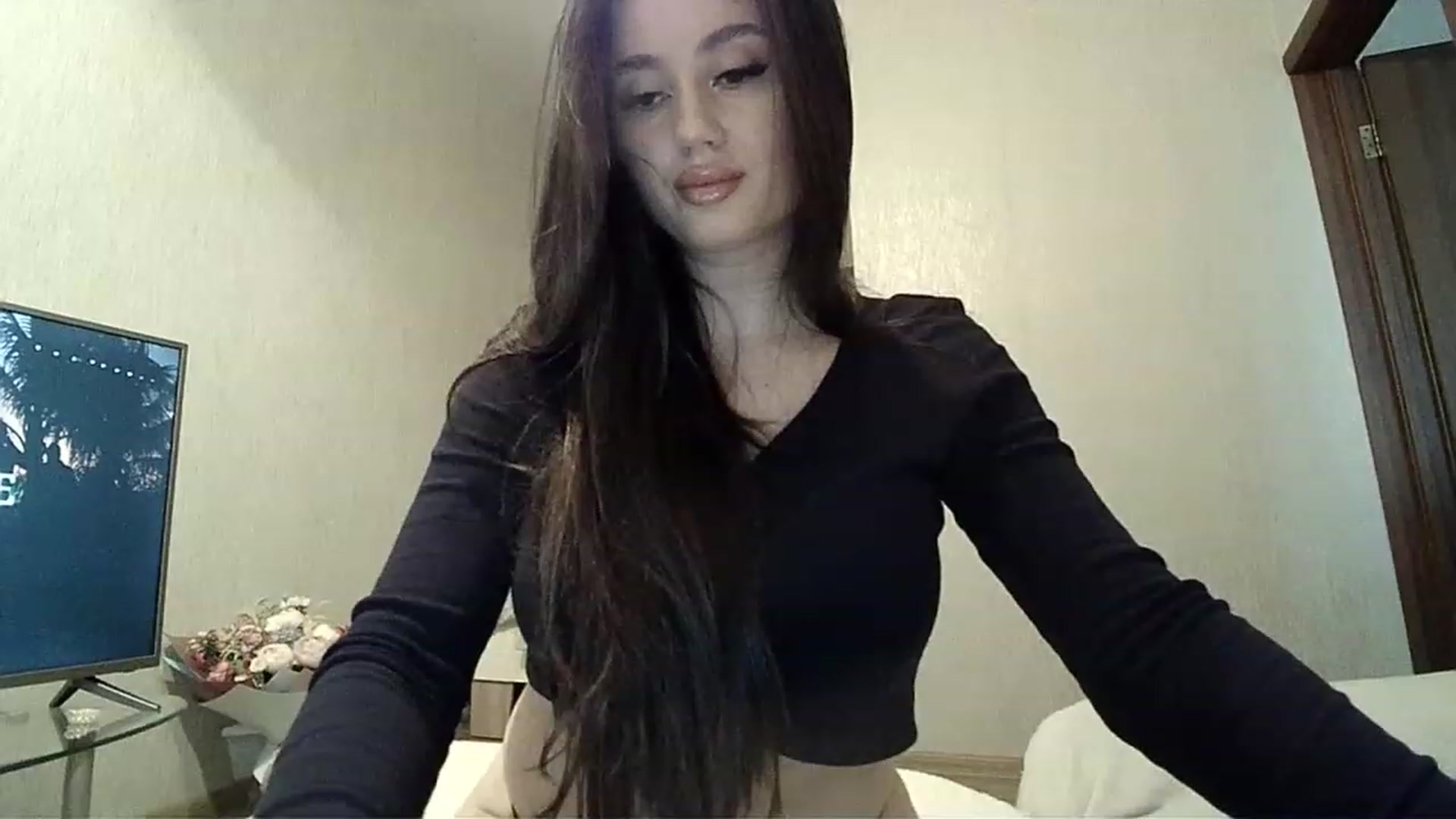 Gallery image thumbnail from Lady_Maddy's myfreecams stream on, 06/06/2023, 17:16 image 6 of 20