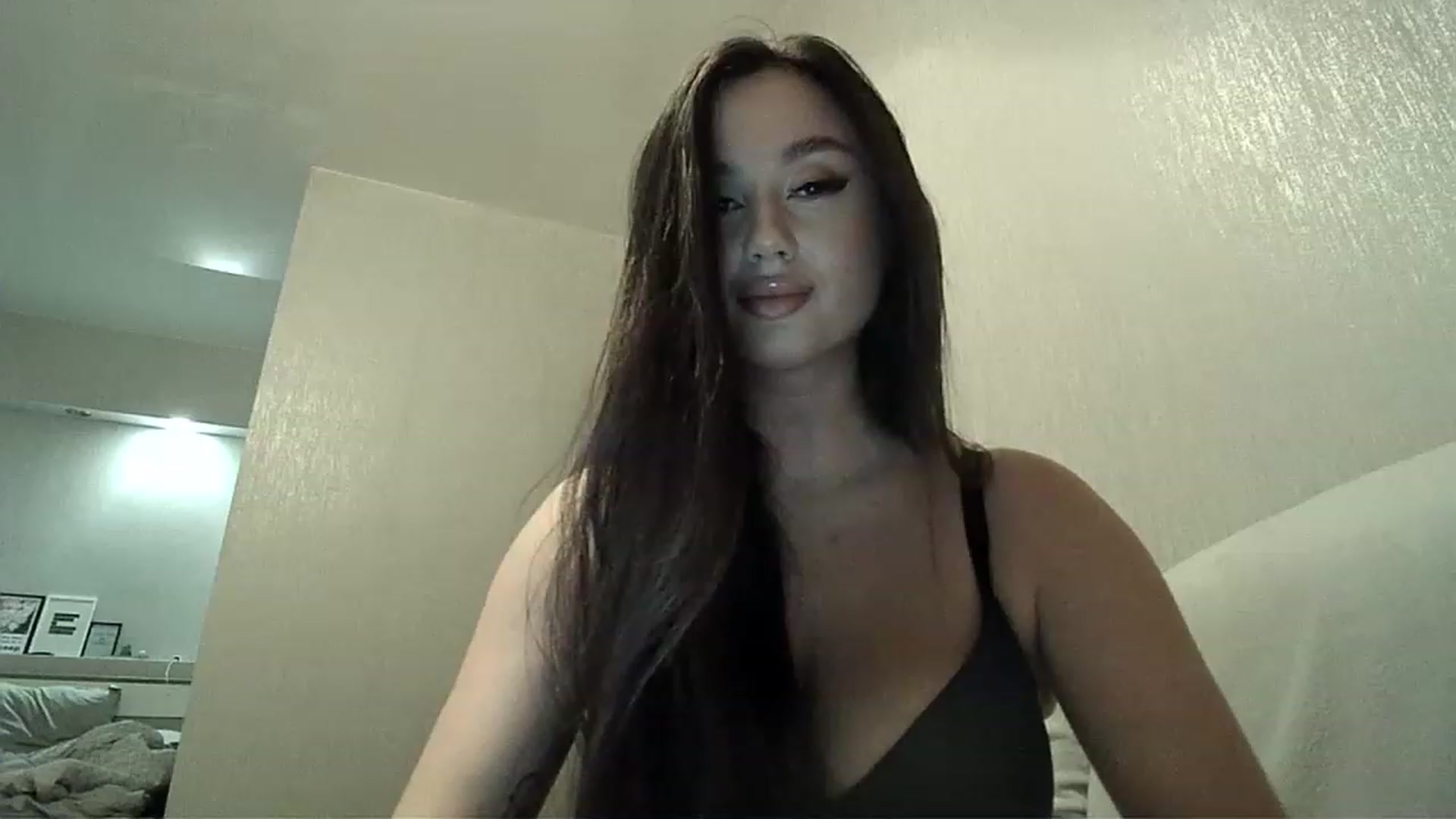 Gallery image thumbnail from Lady_Maddy's myfreecams stream on, 06/10/2023, 20:15 image 8 of 20