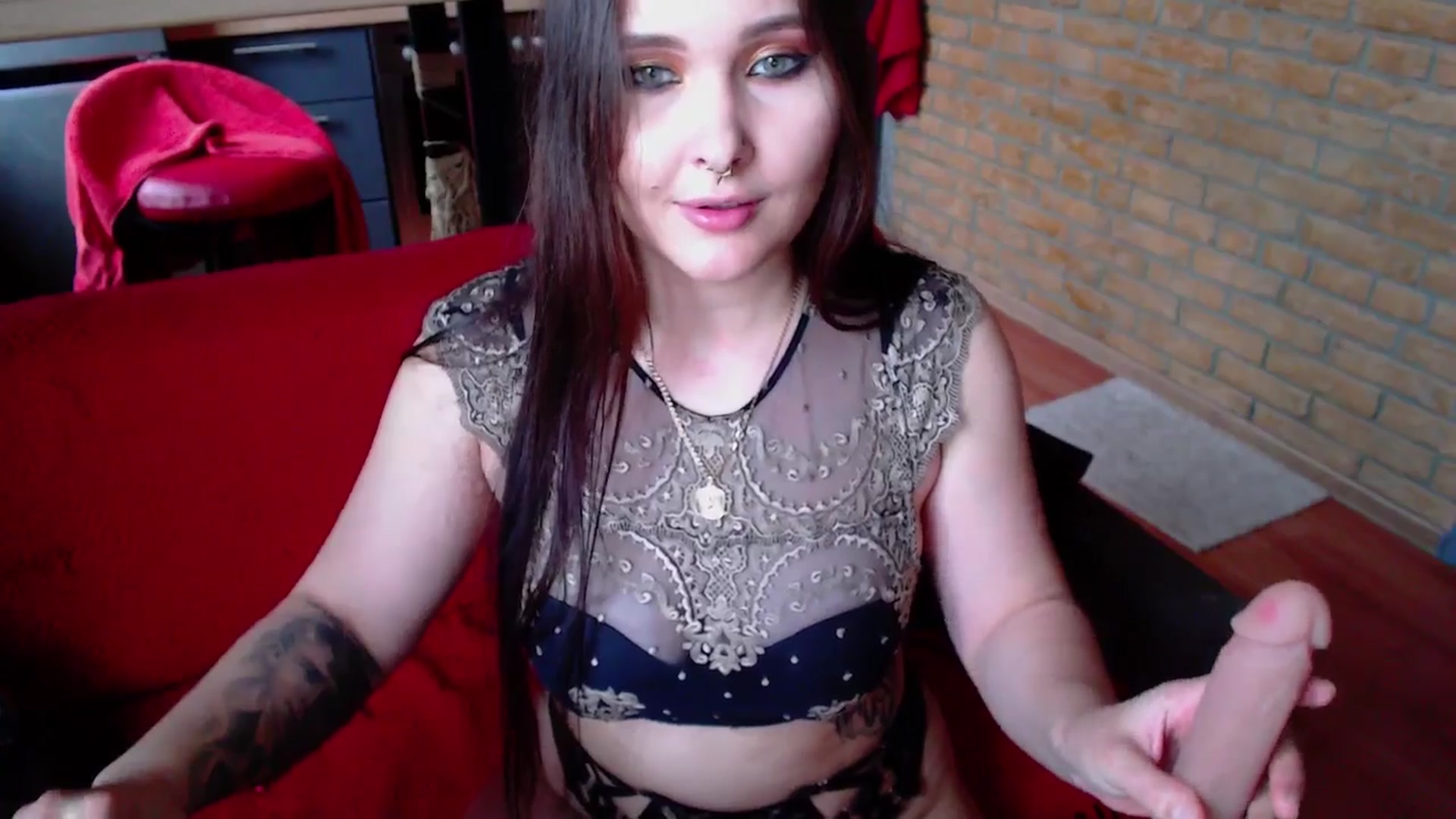 Gallery image thumbnail from Lady_Naughty's myfreecams stream on, 05/06/2025, 13:33 image 12 of 20