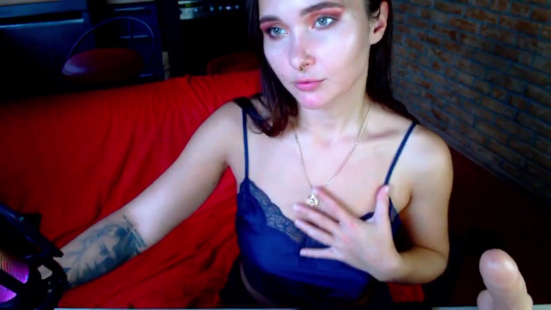 Gallery image thumbnail from Lady_Naughty's myfreecams stream on, 09/17/2025, 15:58 image 9 of 20