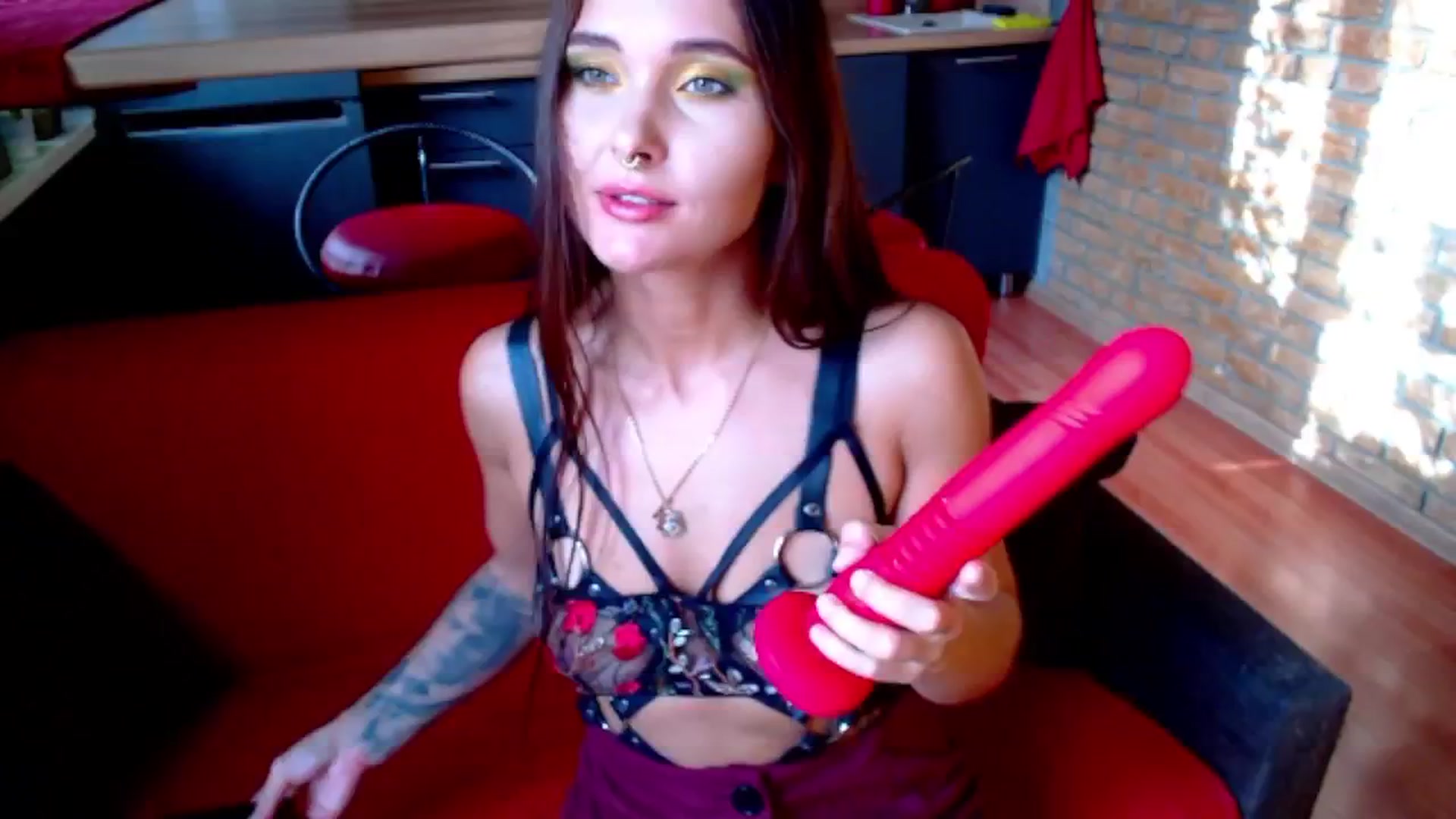 Gallery image thumbnail from Lady_Naughty's myfreecams stream on, 10/19/2025, 09:10 image 7 of 20