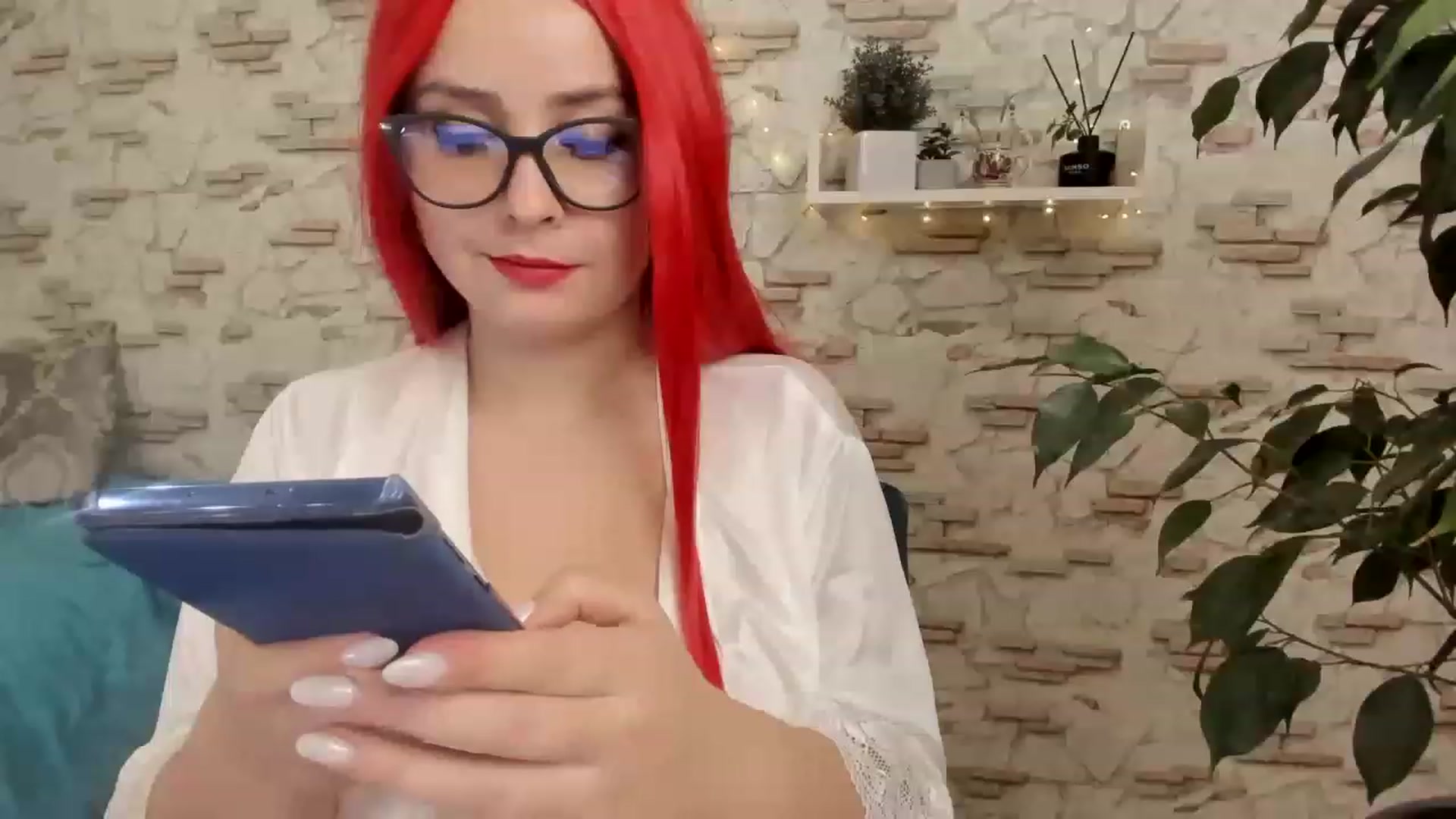 Gallery image thumbnail from Lady_Shy_'s myfreecams stream on, 02/27/2023, 22:16 image 4 of 20