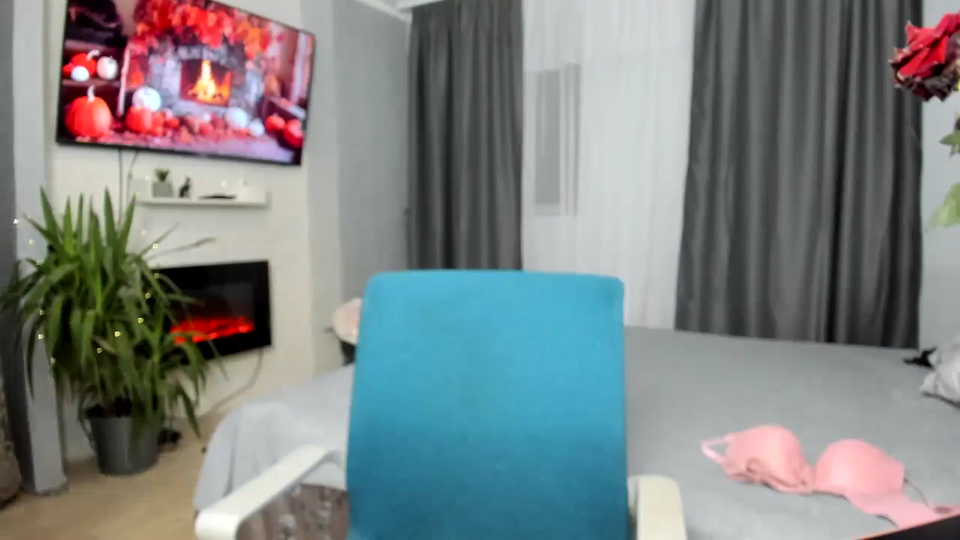 Gallery image thumbnail from Lady_Shy_'s myfreecams stream on, 11/02/2023, 17:07 image 12 of 20