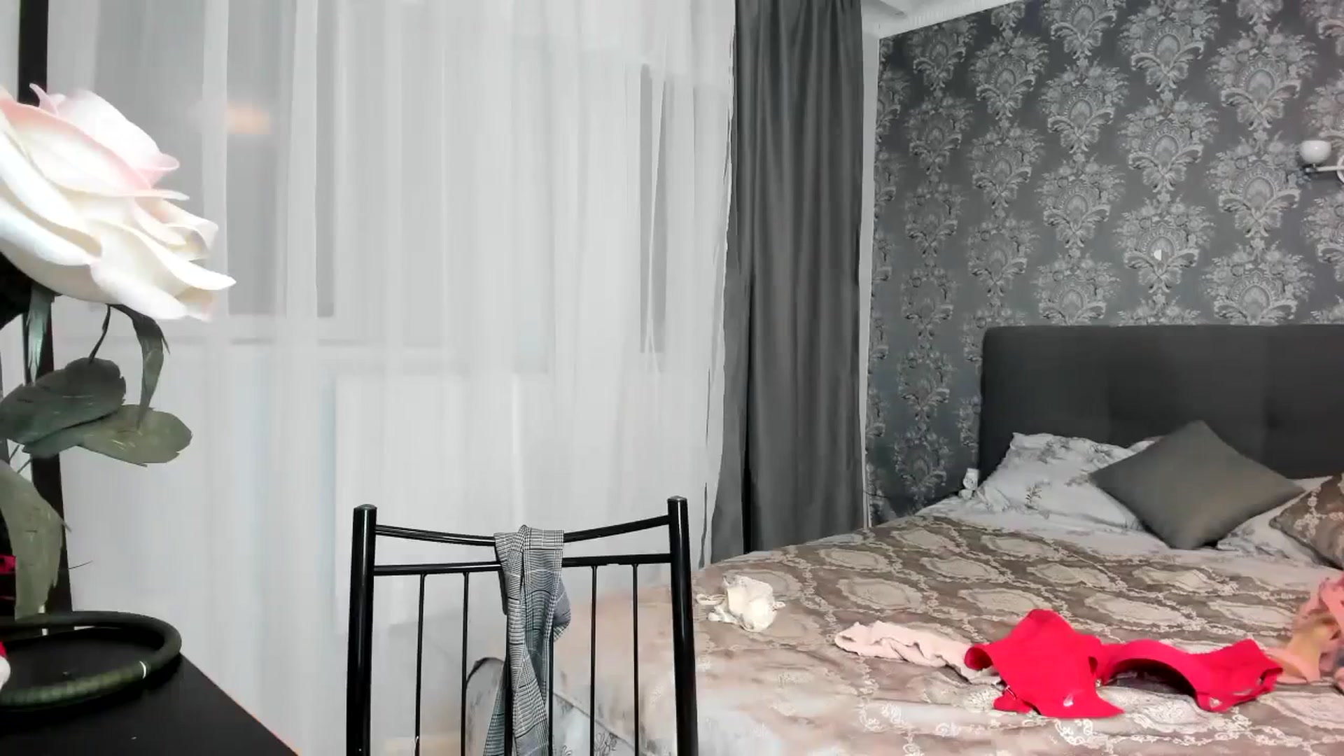 Gallery image thumbnail from Lady_Shy_'s myfreecams stream on, 03/02/2024, 20:16 image 18 of 20