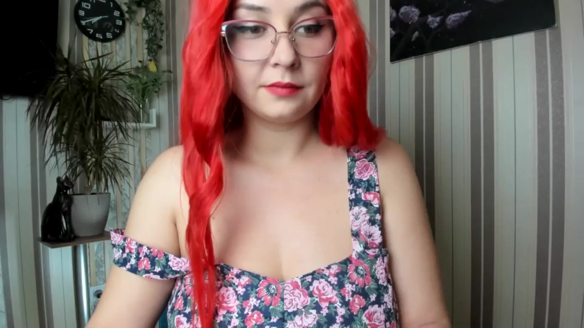 Gallery image thumbnail from Lady_Shy_'s myfreecams stream on, 04/19/2024, 19:00 image 14 of 20