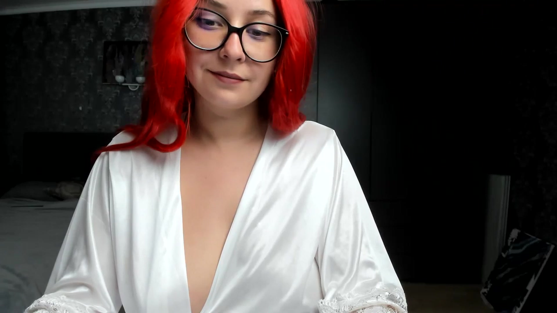 Gallery image thumbnail from Lady_Shy_'s myfreecams stream on, 05/19/2024, 19:55 image 4 of 20