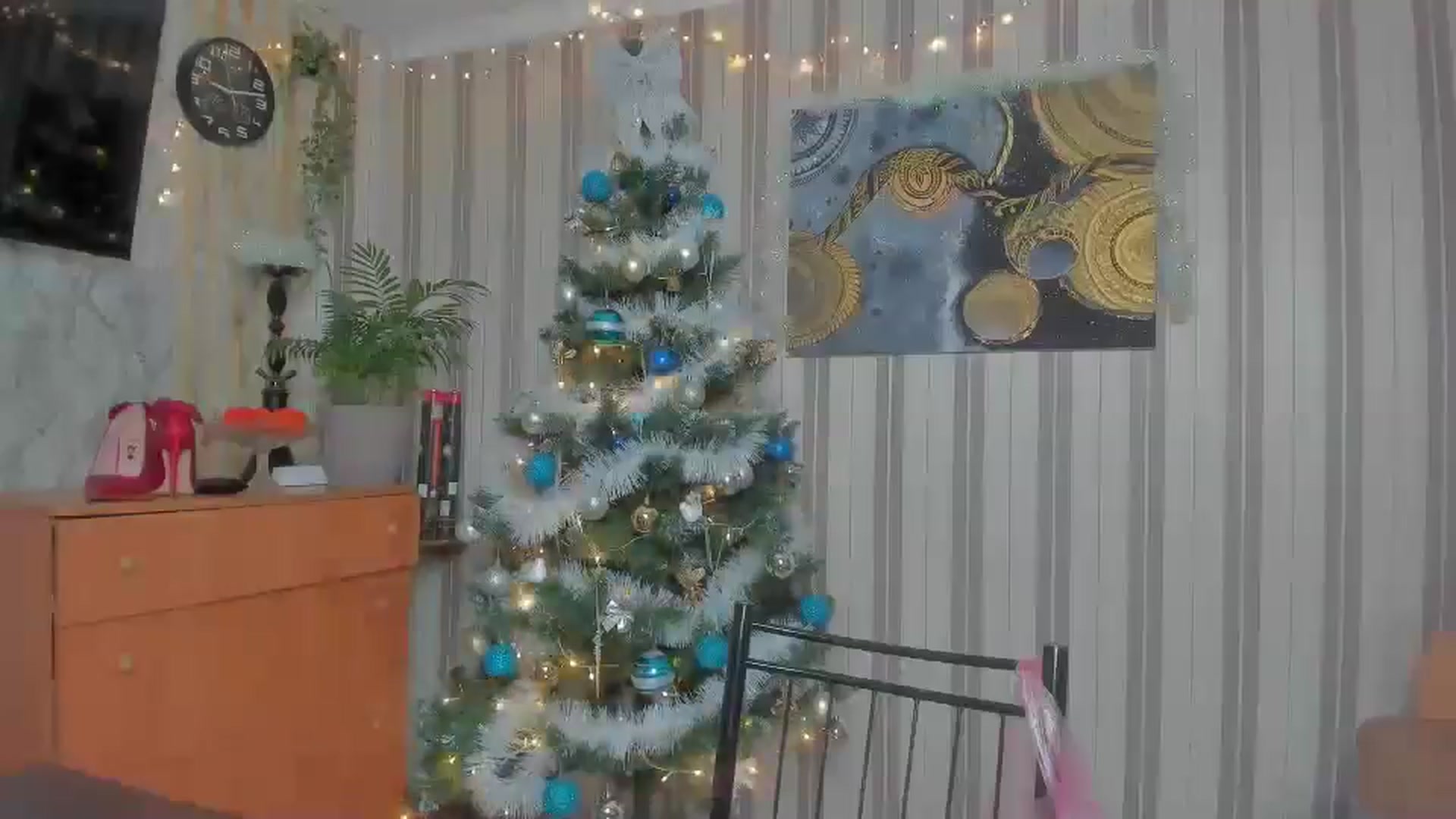 Gallery image thumbnail from Lady_Shy_'s myfreecams stream on, 01/05/2025, 19:19 image 18 of 20