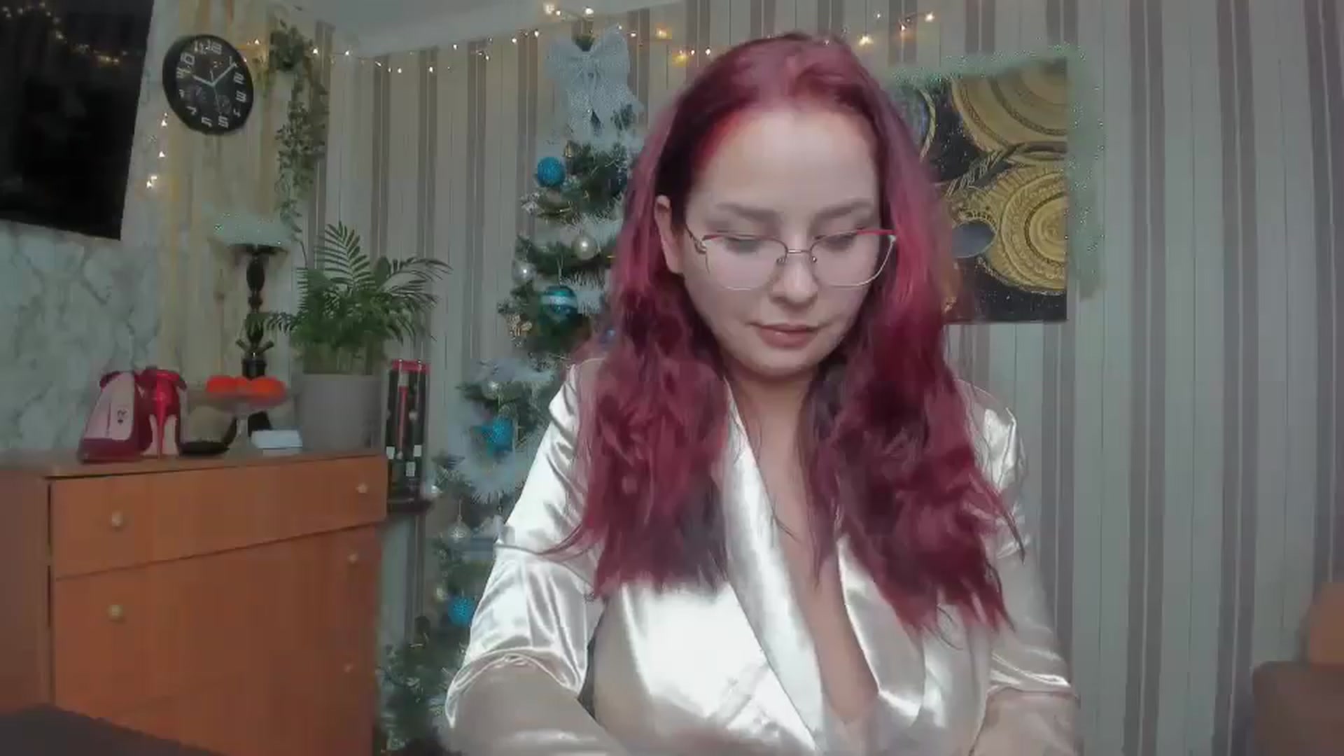 Gallery image thumbnail from Lady_Shy_'s myfreecams stream on, 01/05/2025, 19:19 image 14 of 20