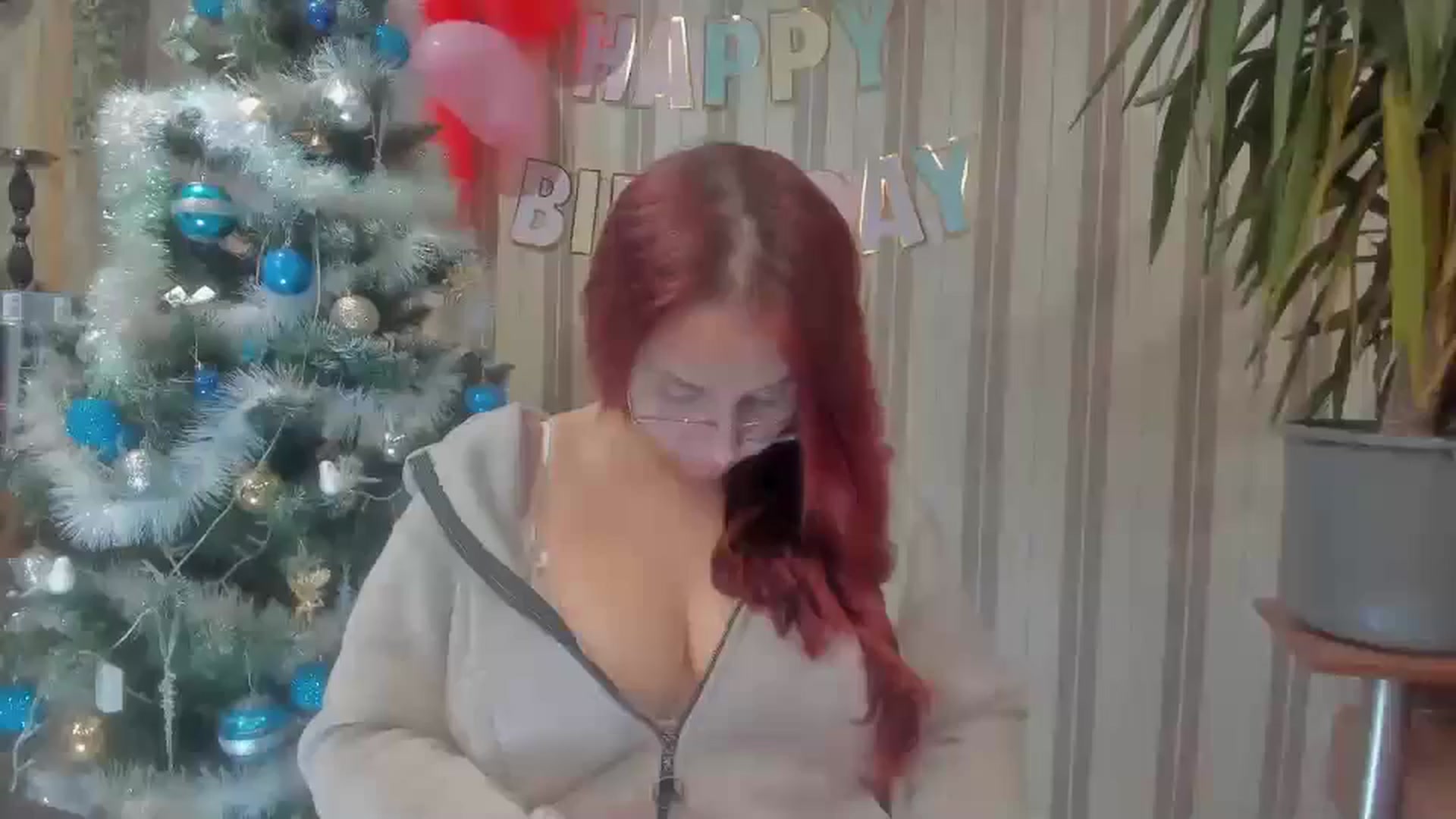 Gallery image thumbnail from Lady_Shy_'s myfreecams stream on, 01/29/2025, 18:45 image 10 of 20