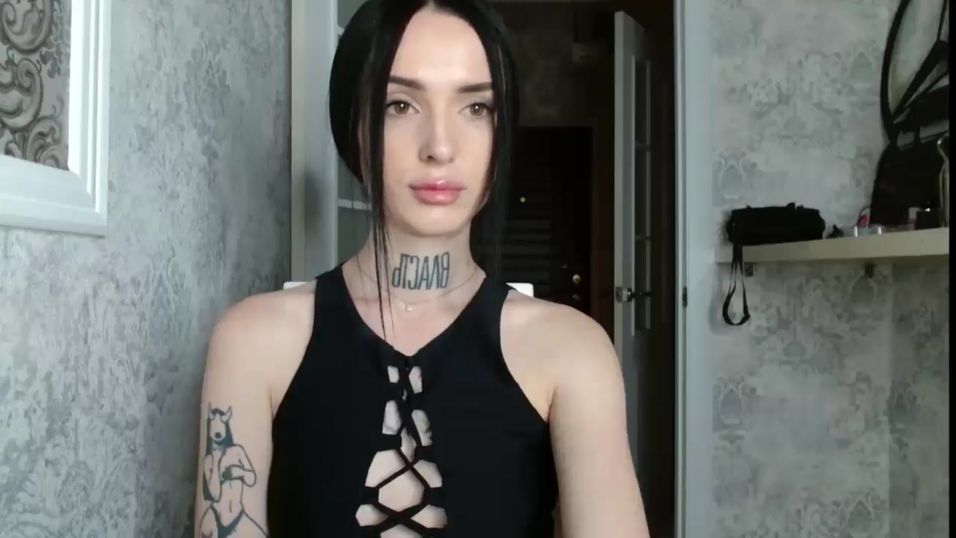 Gallery image thumbnail from Lady__tattoo's myfreecams stream on, 04/26/2025, 19:03 image 14 of 20