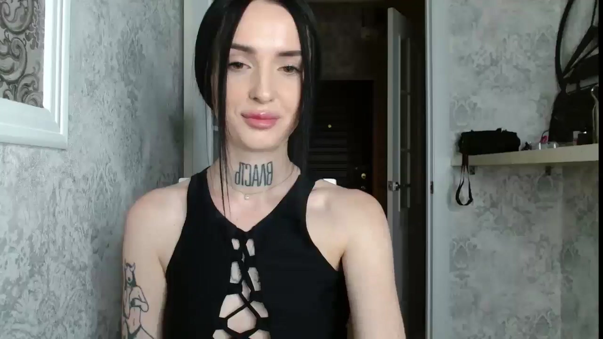 Gallery image thumbnail from Lady__tattoo's myfreecams stream on, 04/26/2025, 19:03 image 13 of 20