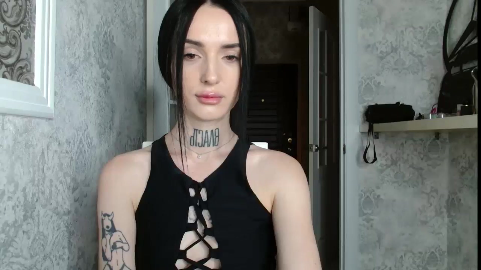 Gallery image thumbnail from Lady__tattoo's myfreecams stream on, 04/26/2025, 19:03 image 15 of 20