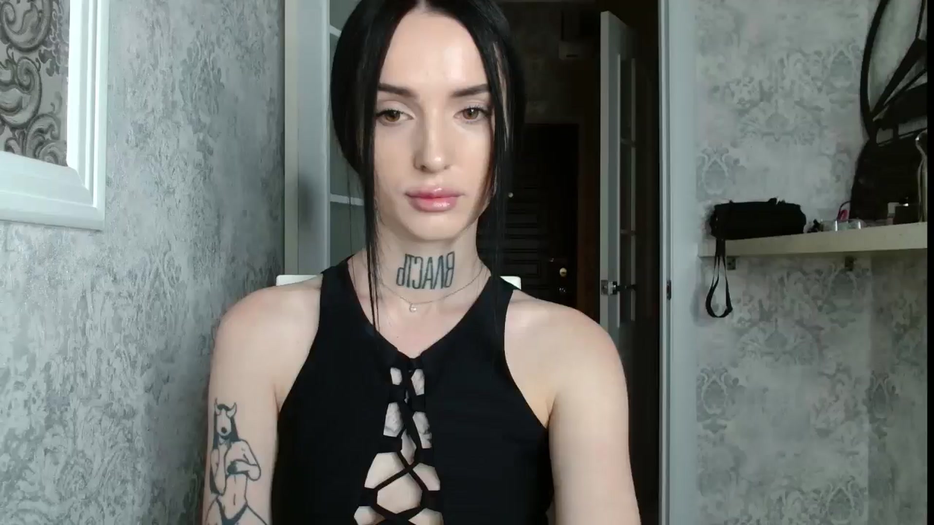 Gallery image thumbnail from Lady__tattoo's myfreecams stream on, 04/26/2025, 19:03 image 1 of 20