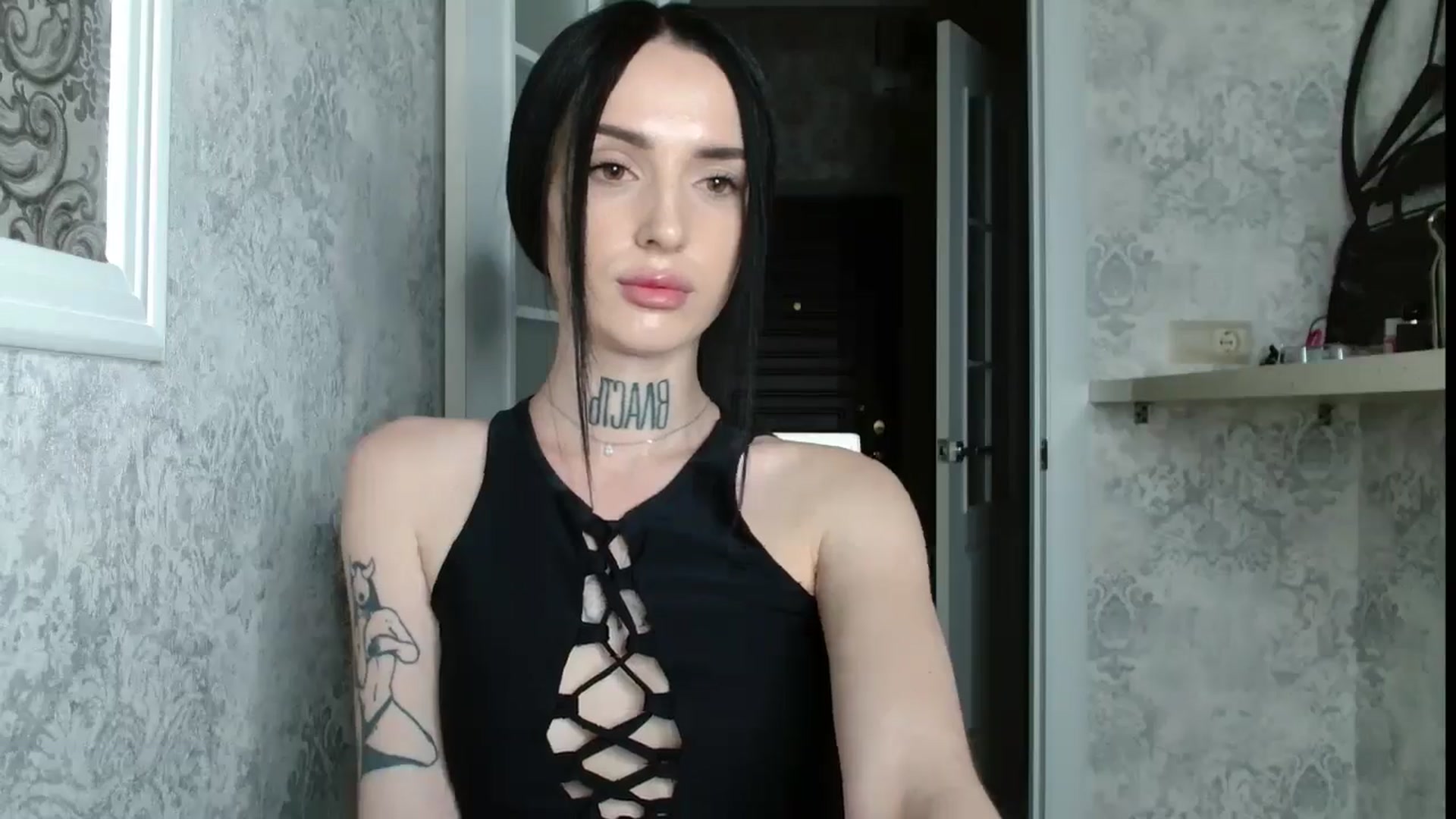Gallery image thumbnail from Lady__tattoo's myfreecams stream on, 04/26/2025, 20:09 image 3 of 20