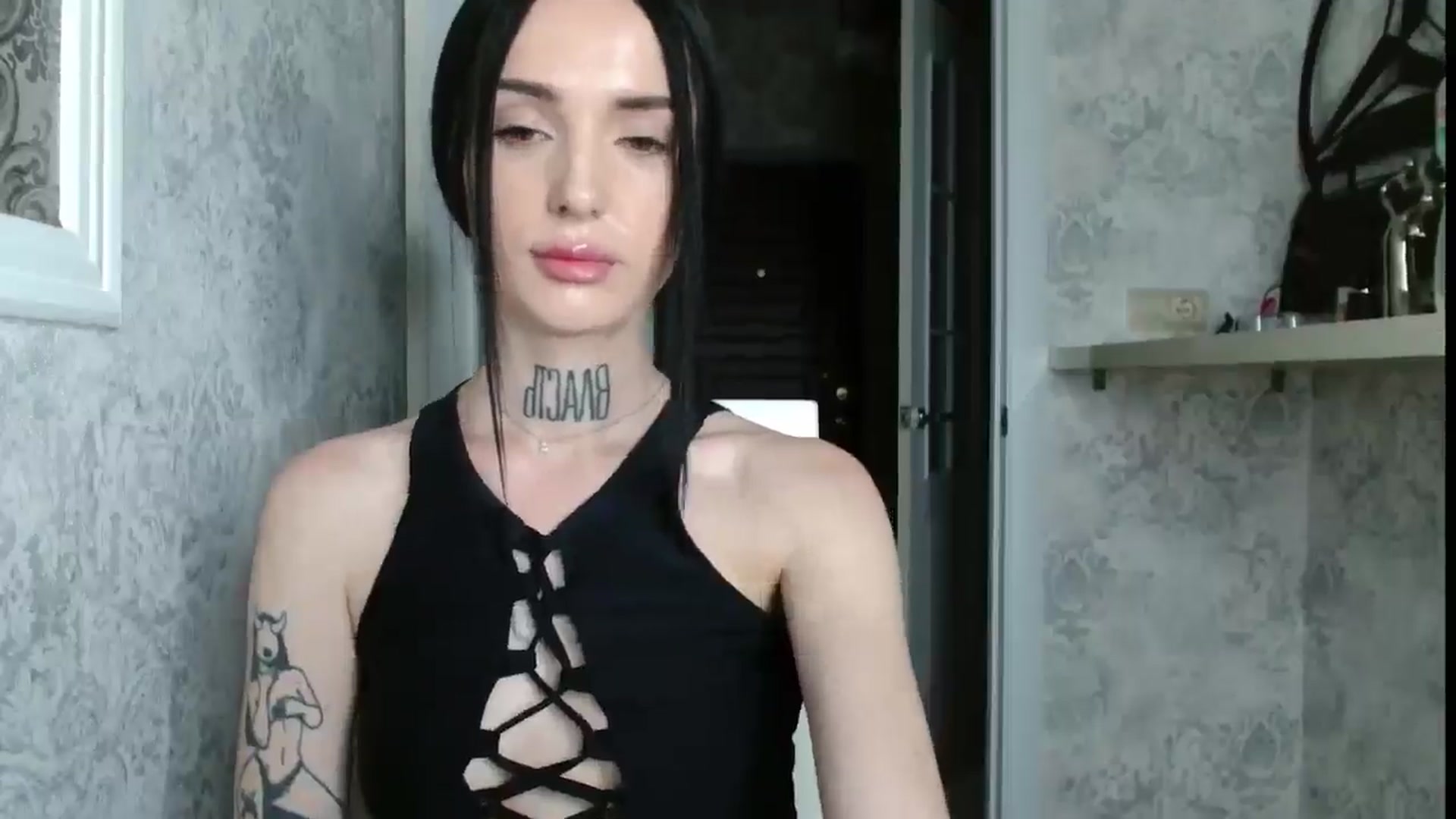 Gallery image thumbnail from Lady__tattoo's myfreecams stream on, 04/26/2025, 20:30 image 5 of 20
