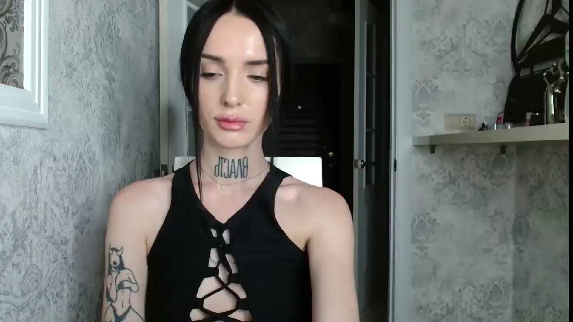 Gallery image thumbnail from Lady__tattoo's myfreecams stream on, 04/26/2025, 20:30 image 7 of 20