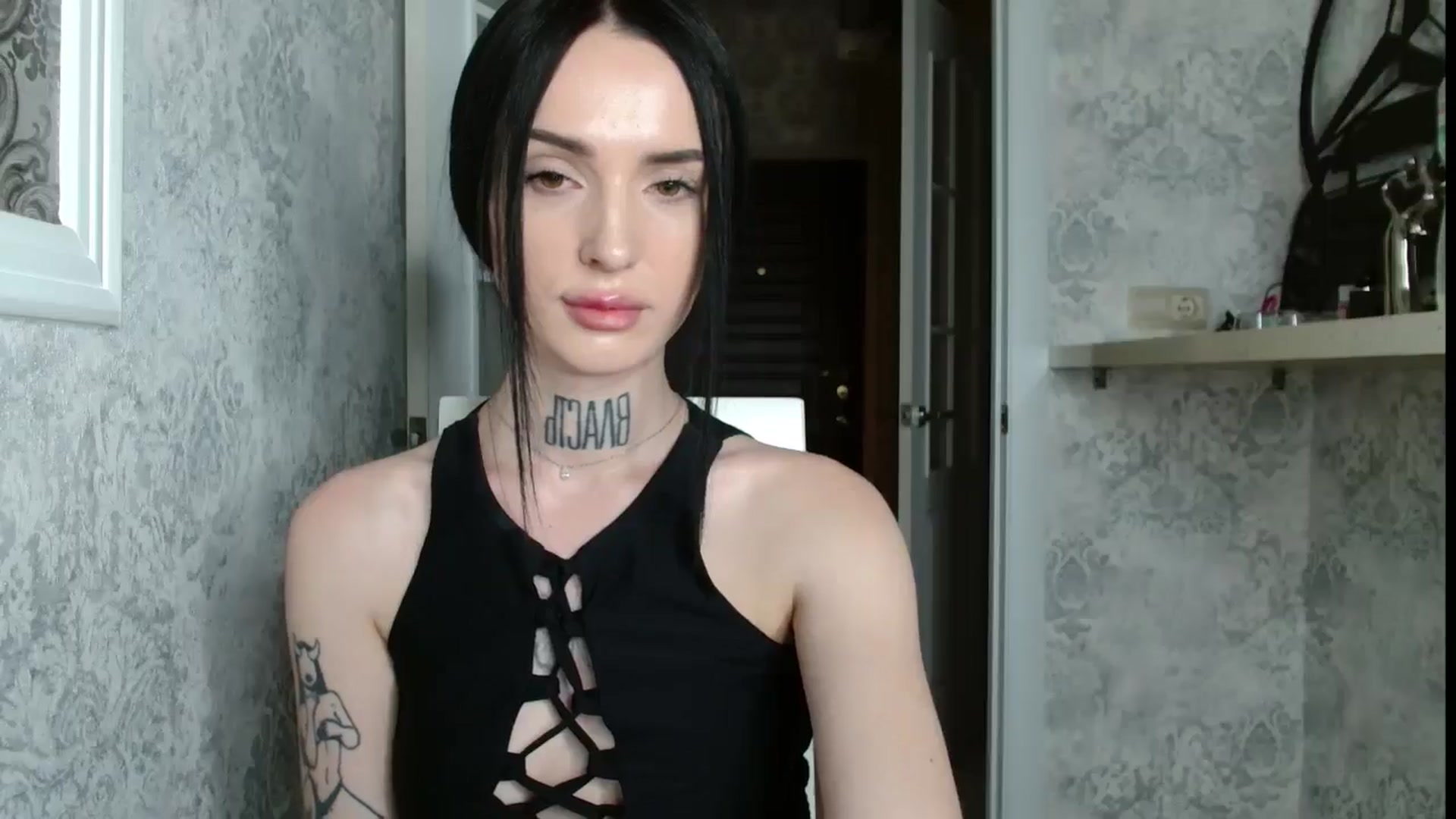 Gallery image thumbnail from Lady__tattoo's myfreecams stream on, 04/26/2025, 21:26 image 10 of 20
