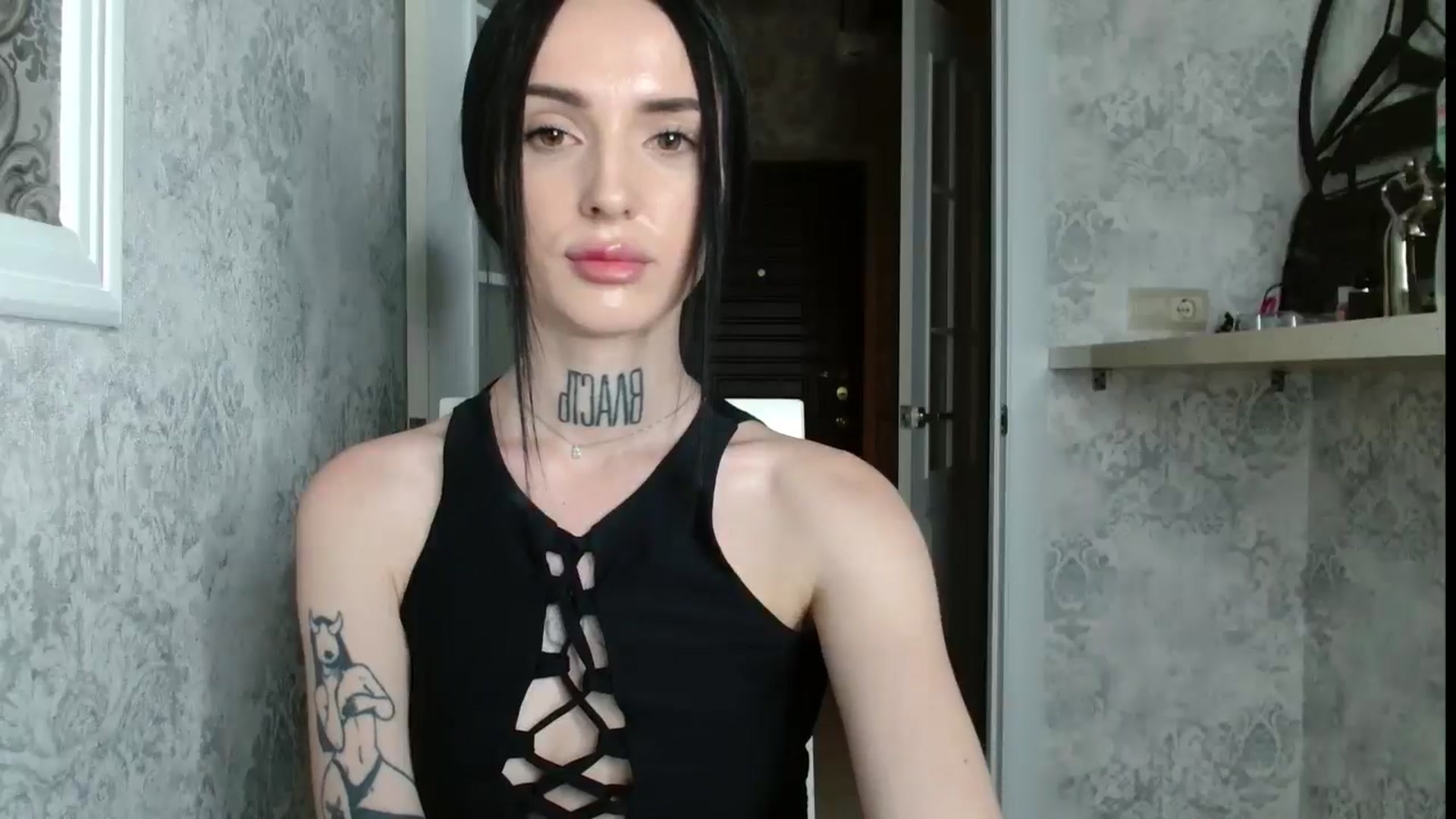 Gallery image thumbnail from Lady__tattoo's myfreecams stream on, 04/26/2025, 21:26 image 12 of 20
