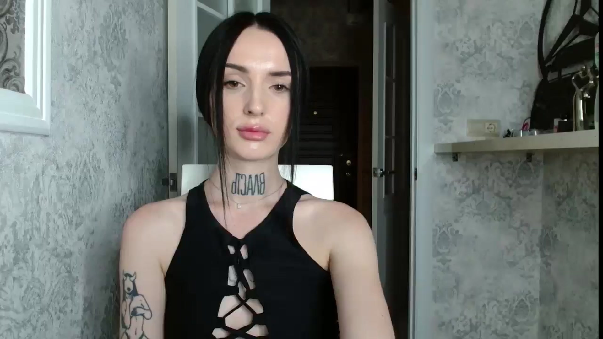 Gallery image thumbnail from Lady__tattoo's myfreecams stream on, 04/26/2025, 21:26 image 8 of 20