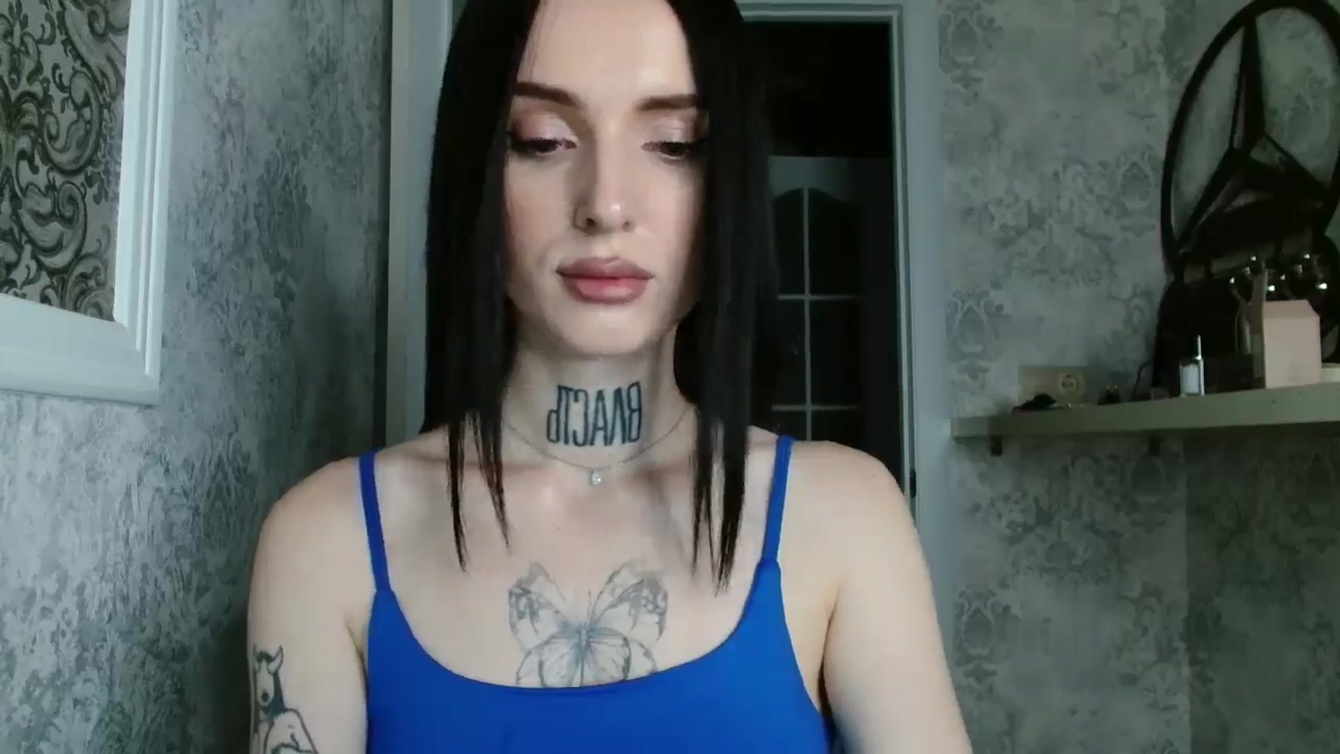 Gallery image thumbnail from Lady__tattoo's myfreecams stream on, 04/28/2025, 18:01 image 15 of 20
