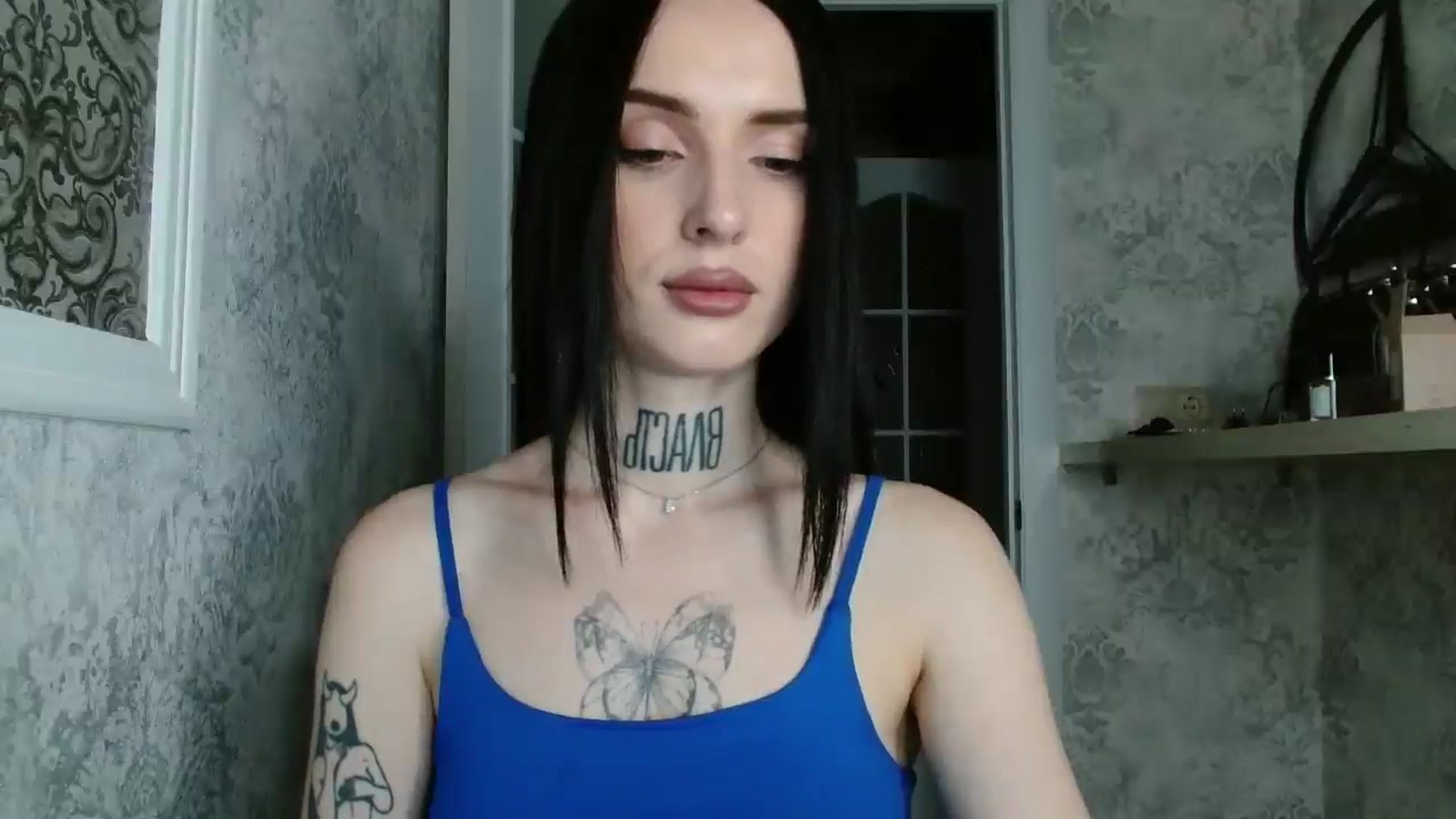 Gallery image thumbnail from Lady__tattoo's myfreecams stream on, 04/28/2025, 18:01 image 10 of 20