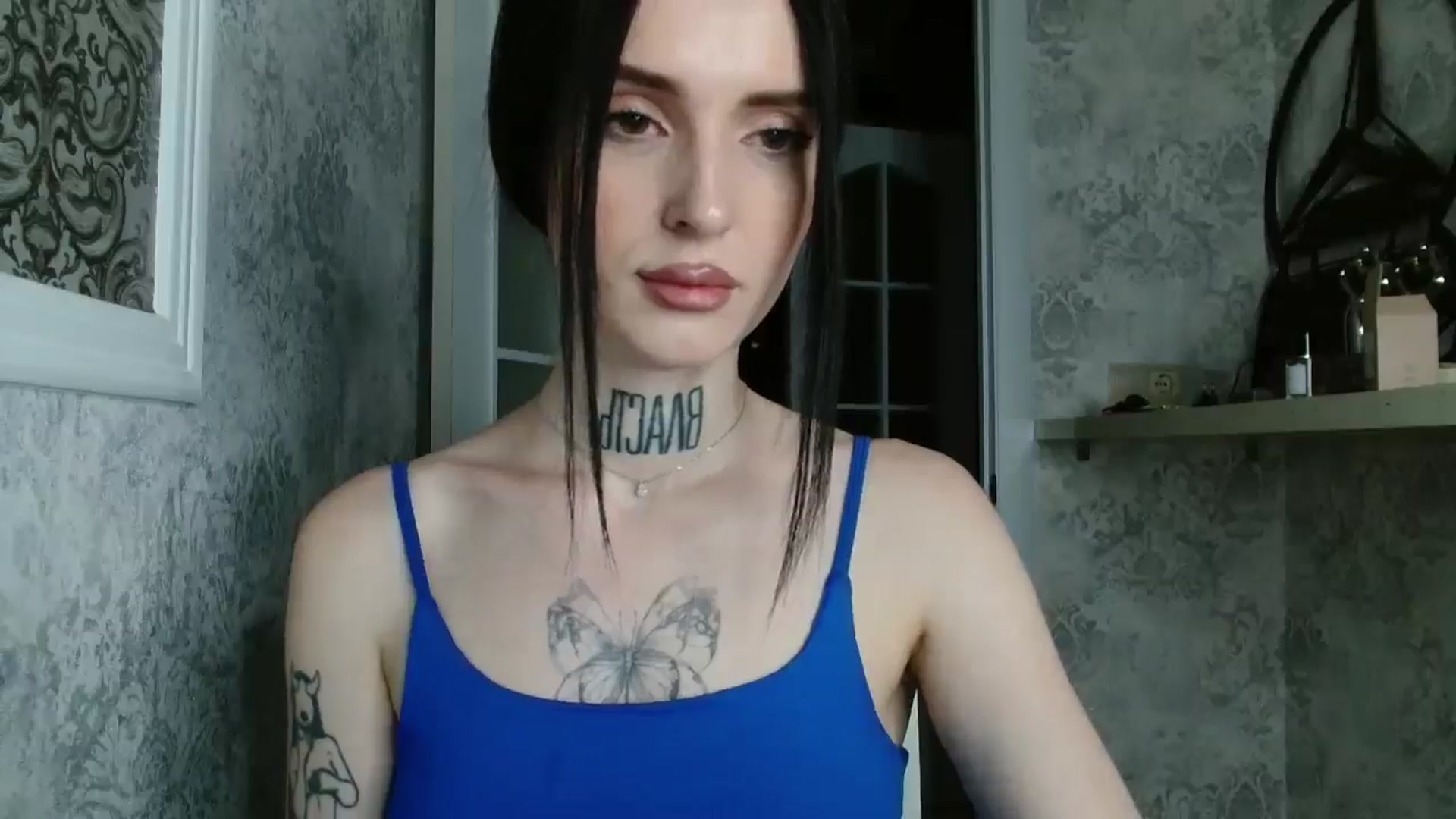 Gallery image thumbnail from Lady__tattoo's myfreecams stream on, 04/28/2025, 19:30 image 17 of 20