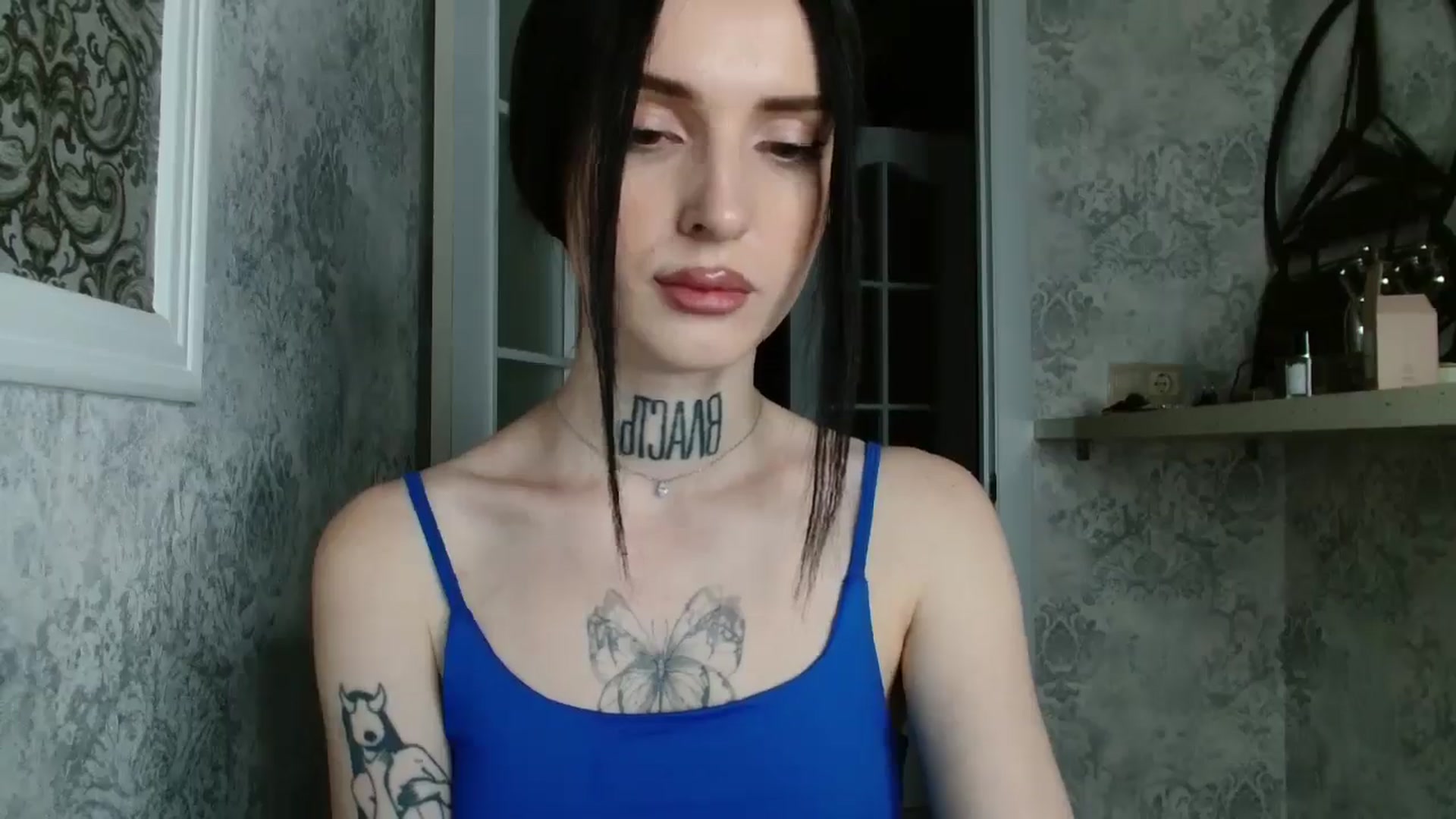 Gallery image thumbnail from Lady__tattoo's myfreecams stream on, 04/28/2025, 19:30 image 9 of 20