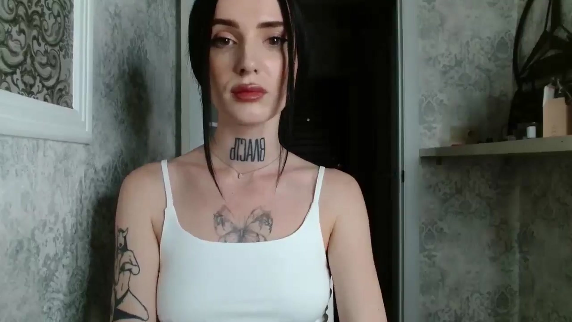 Gallery image thumbnail from Lady__tattoo's myfreecams stream on, 04/29/2025, 20:31 image 8 of 20