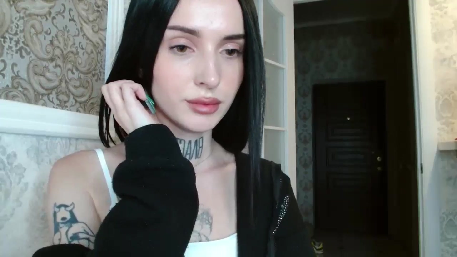 Gallery image thumbnail from Lady__tattoo's myfreecams stream on, 04/30/2025, 18:28 image 6 of 20