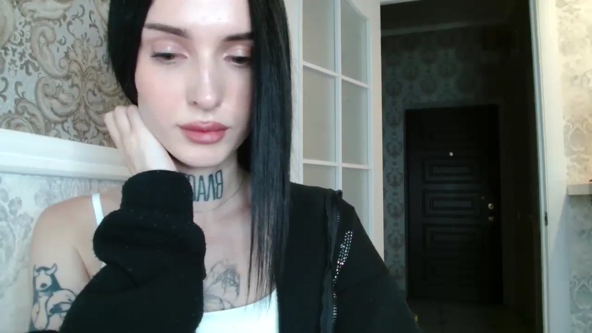 Gallery image thumbnail from Lady__tattoo's myfreecams stream on, 04/30/2025, 18:28 image 13 of 20