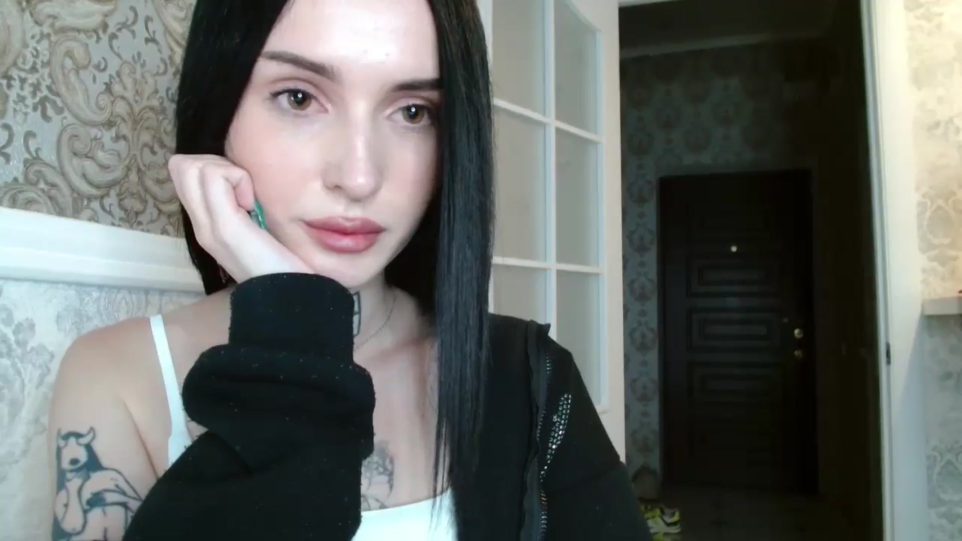 Gallery image thumbnail from Lady__tattoo's myfreecams stream on, 04/30/2025, 18:28 image 12 of 20