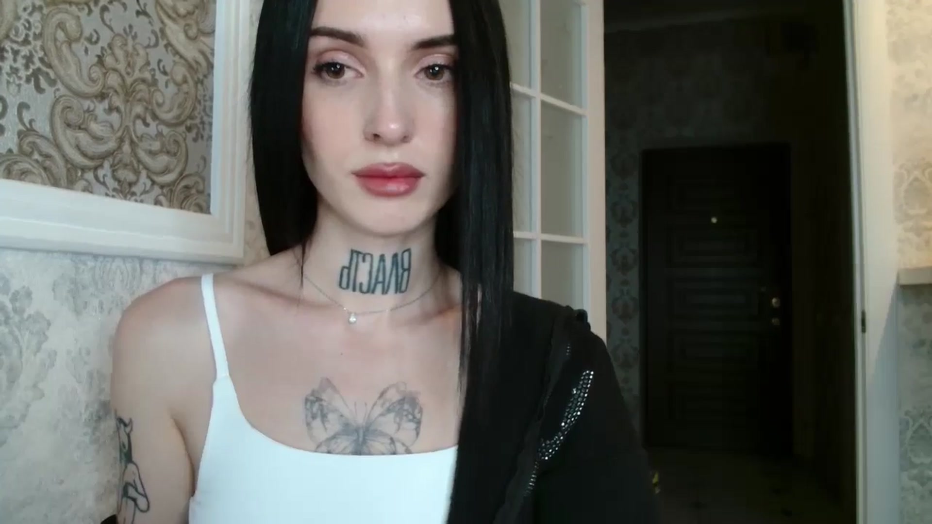 Gallery image thumbnail from Lady__tattoo's myfreecams stream on, 04/30/2025, 18:28 image 18 of 20