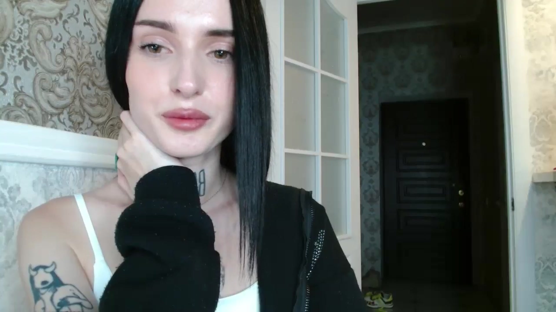Gallery image thumbnail from Lady__tattoo's myfreecams stream on, 04/30/2025, 18:28 image 10 of 20