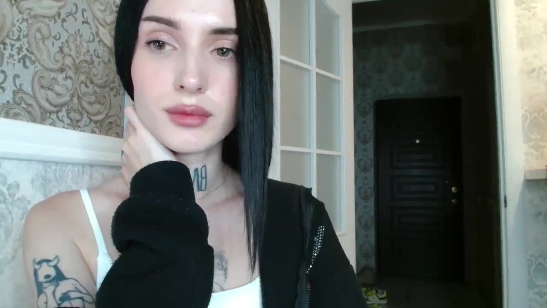 Gallery image thumbnail from Lady__tattoo's myfreecams stream on, 04/30/2025, 18:28 image 9 of 20
