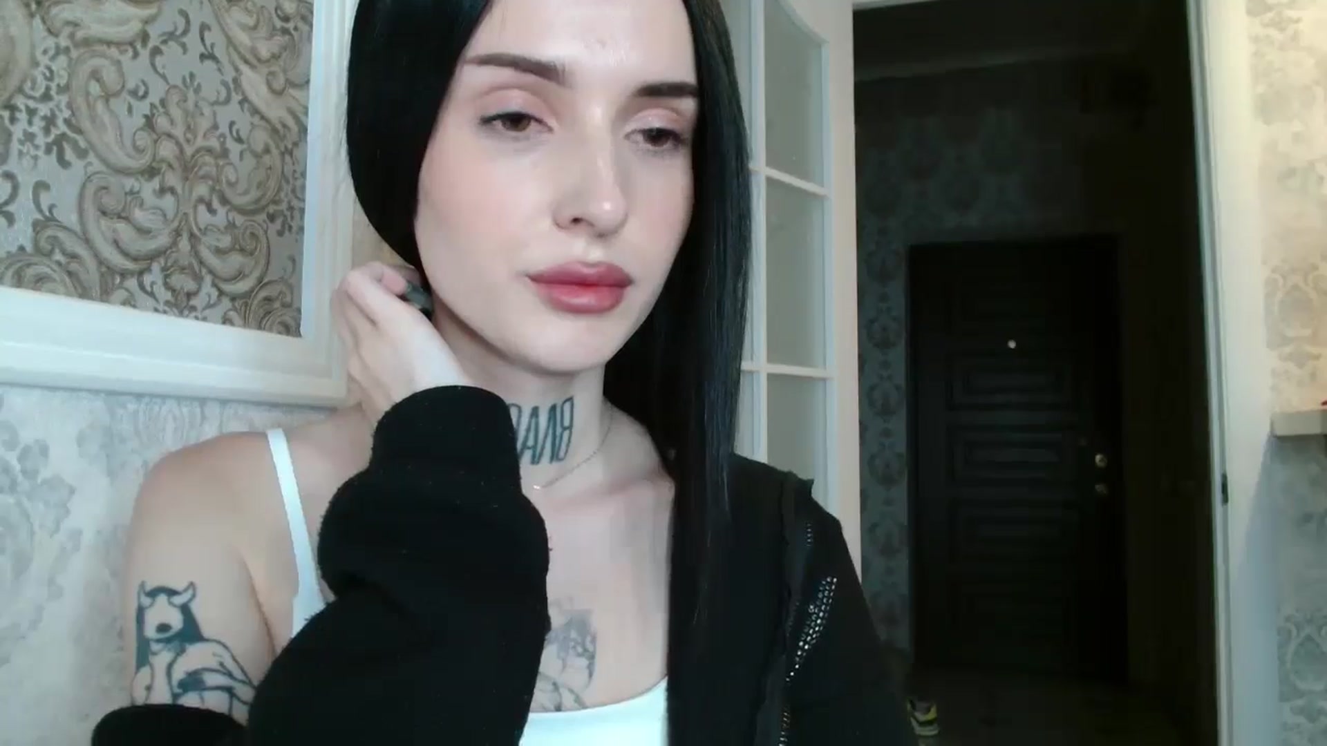 Gallery image thumbnail from Lady__tattoo's myfreecams stream on, 04/30/2025, 18:28 image 8 of 20