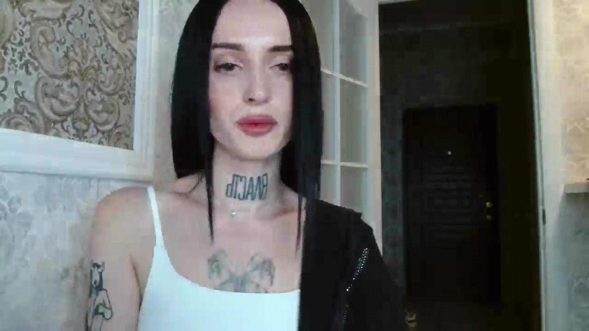 Gallery image thumbnail from Lady__tattoo's myfreecams stream on, 04/30/2025, 18:28 image 2 of 20