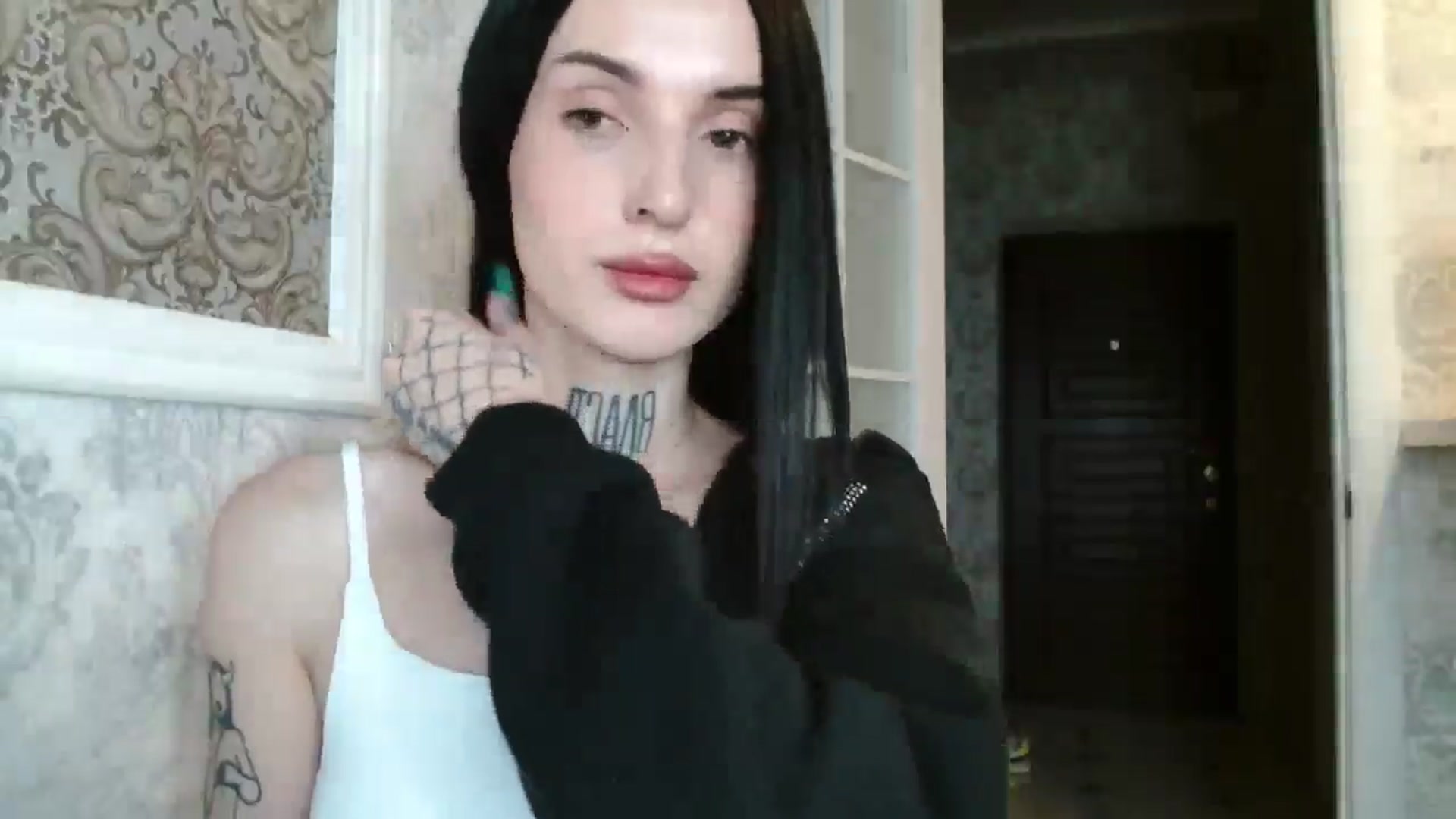 Gallery image thumbnail from Lady__tattoo's myfreecams stream on, 04/30/2025, 18:28 image 20 of 20