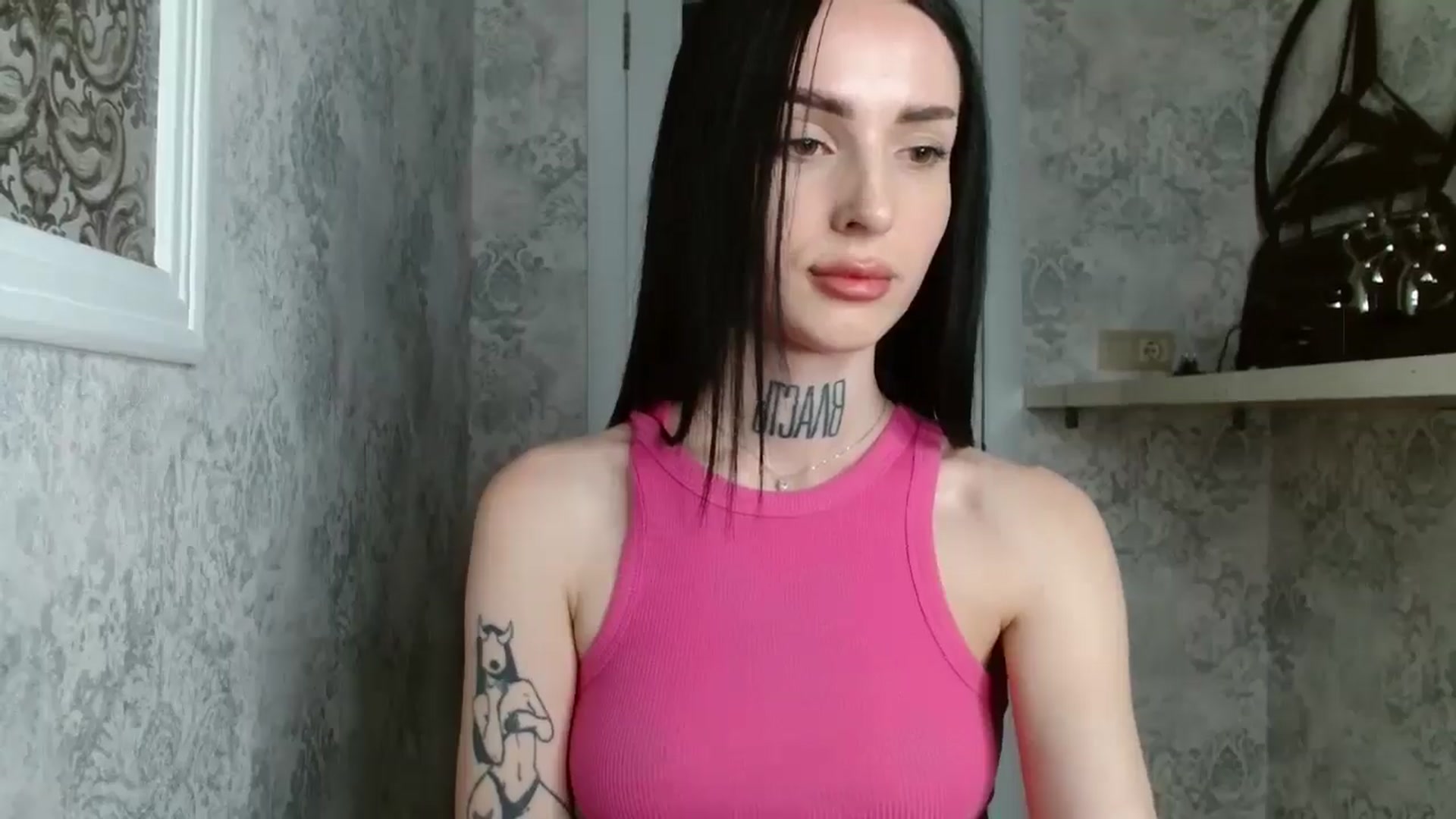 Gallery image thumbnail from Lady__tattoo's myfreecams stream on, 05/04/2025, 19:25 image 14 of 20
