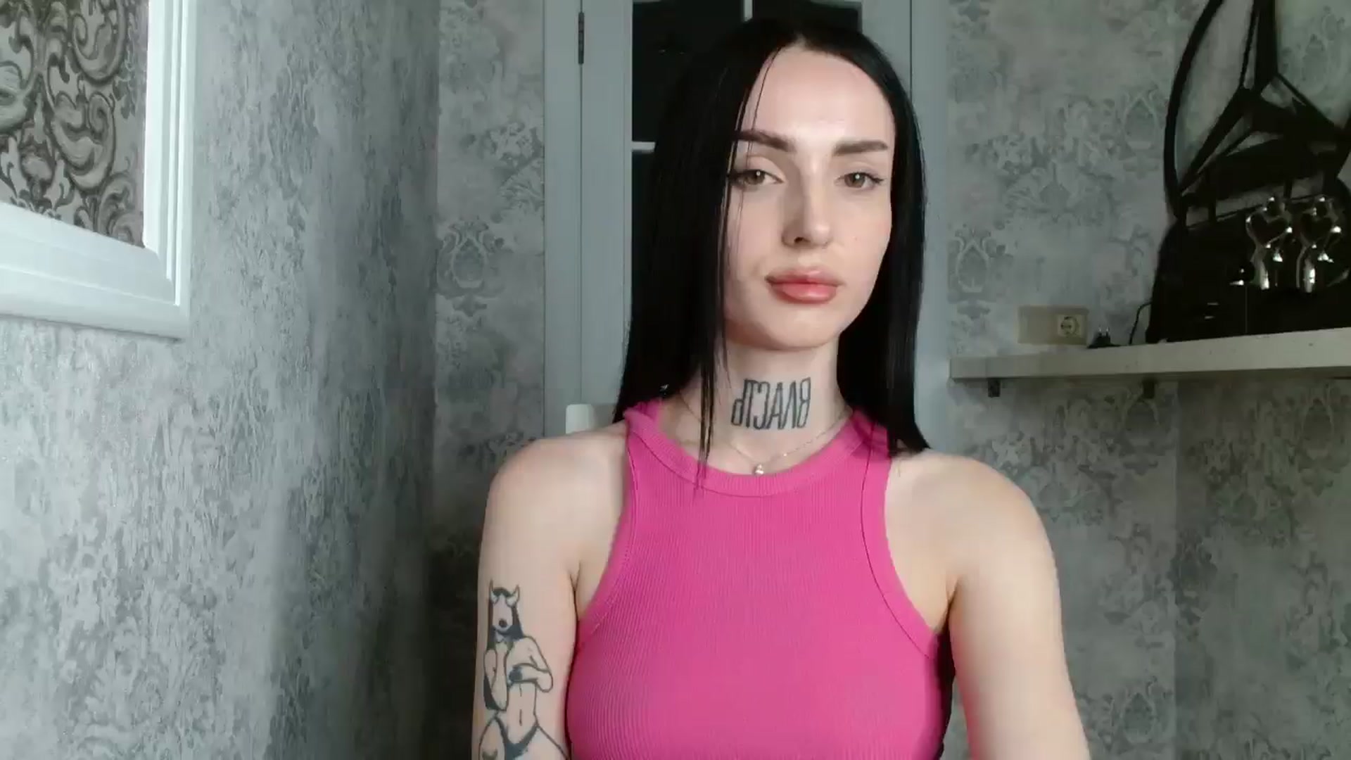 Gallery image thumbnail from Lady__tattoo's myfreecams stream on, 05/04/2025, 19:25 image 17 of 20