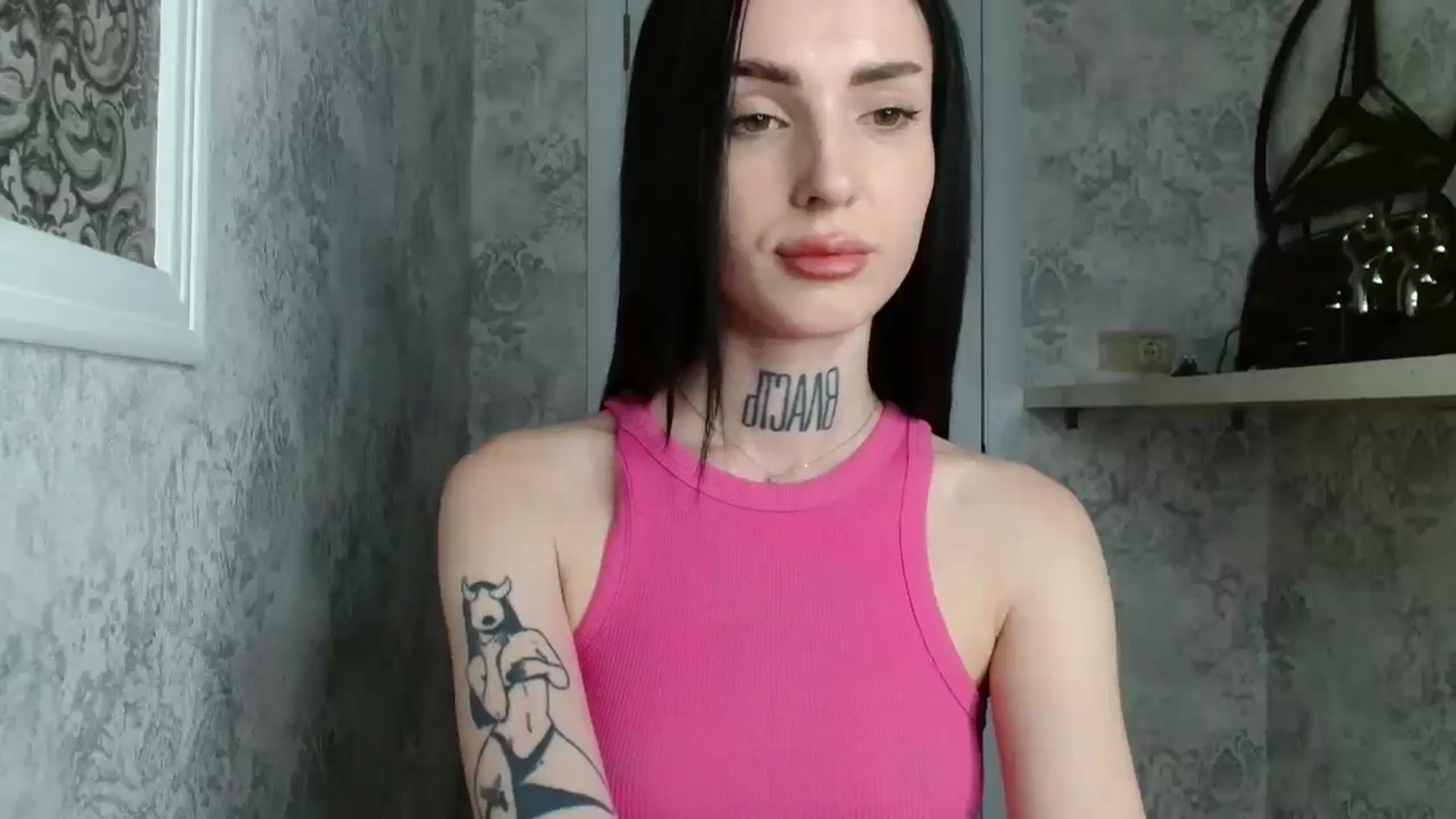Gallery image thumbnail from Lady__tattoo's myfreecams stream on, 05/04/2025, 19:25 image 4 of 20
